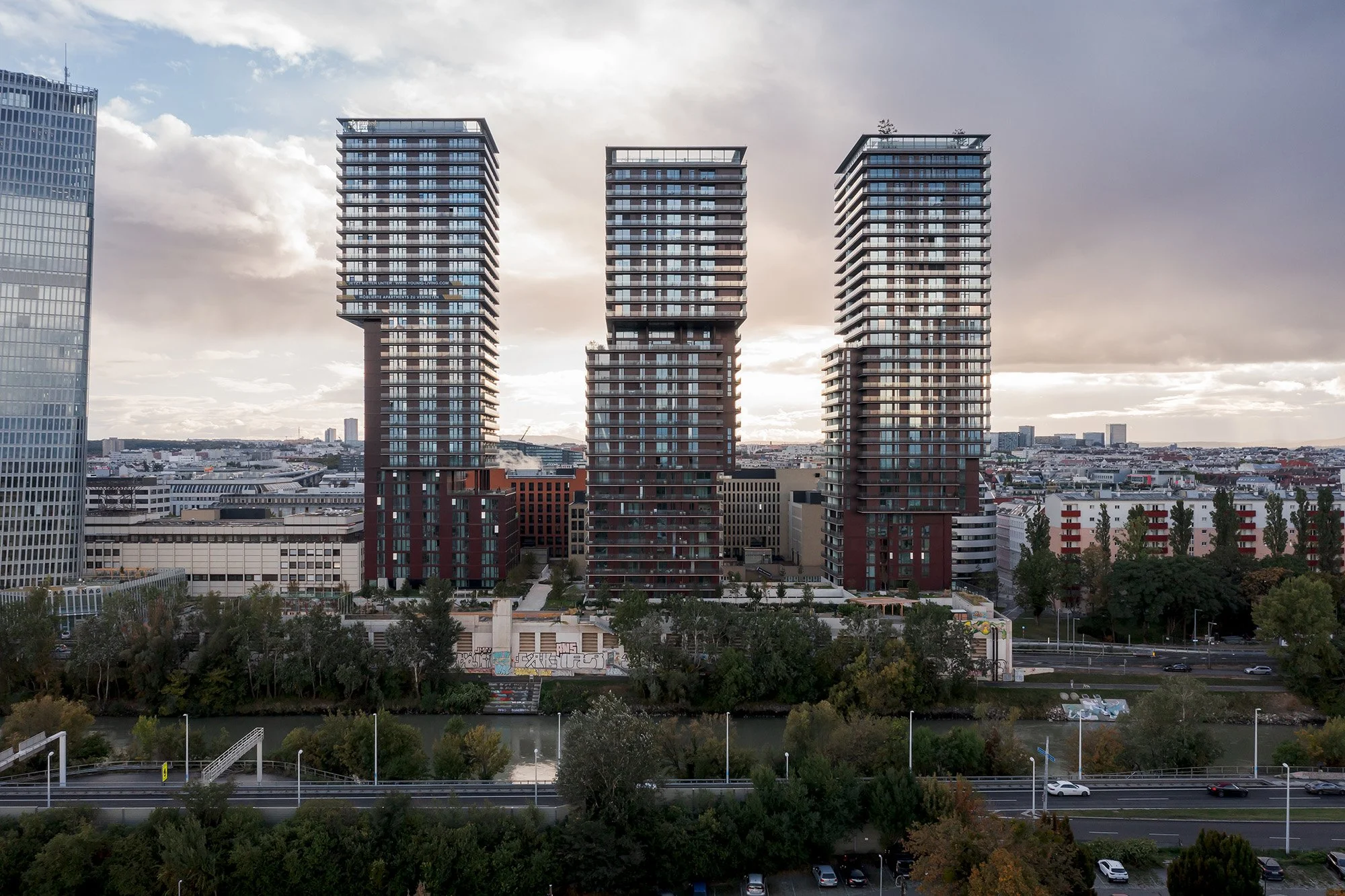 ar22_triiiple_vienna_DJI_0106.jpg