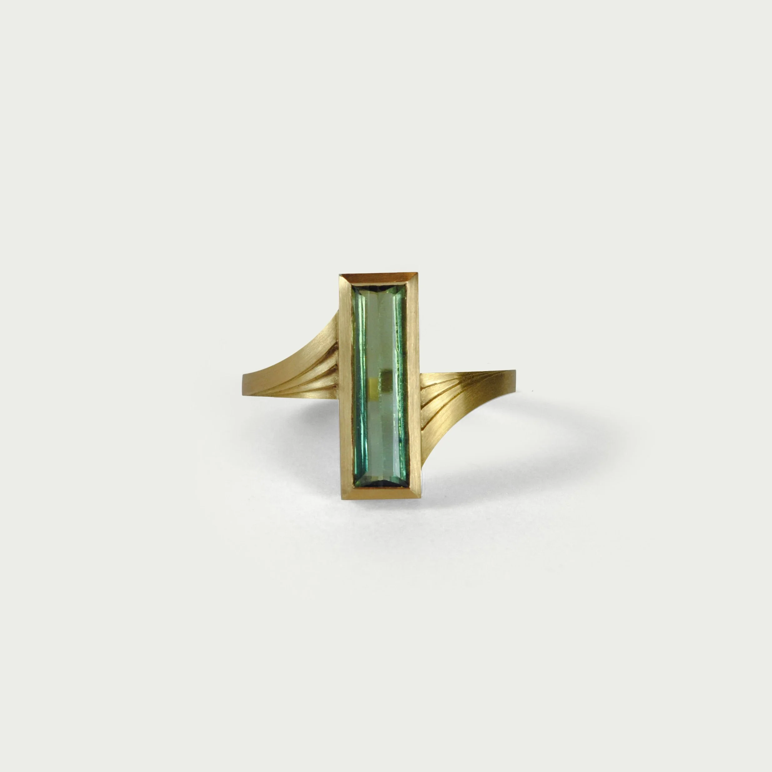 Bicolour tourmaline ring