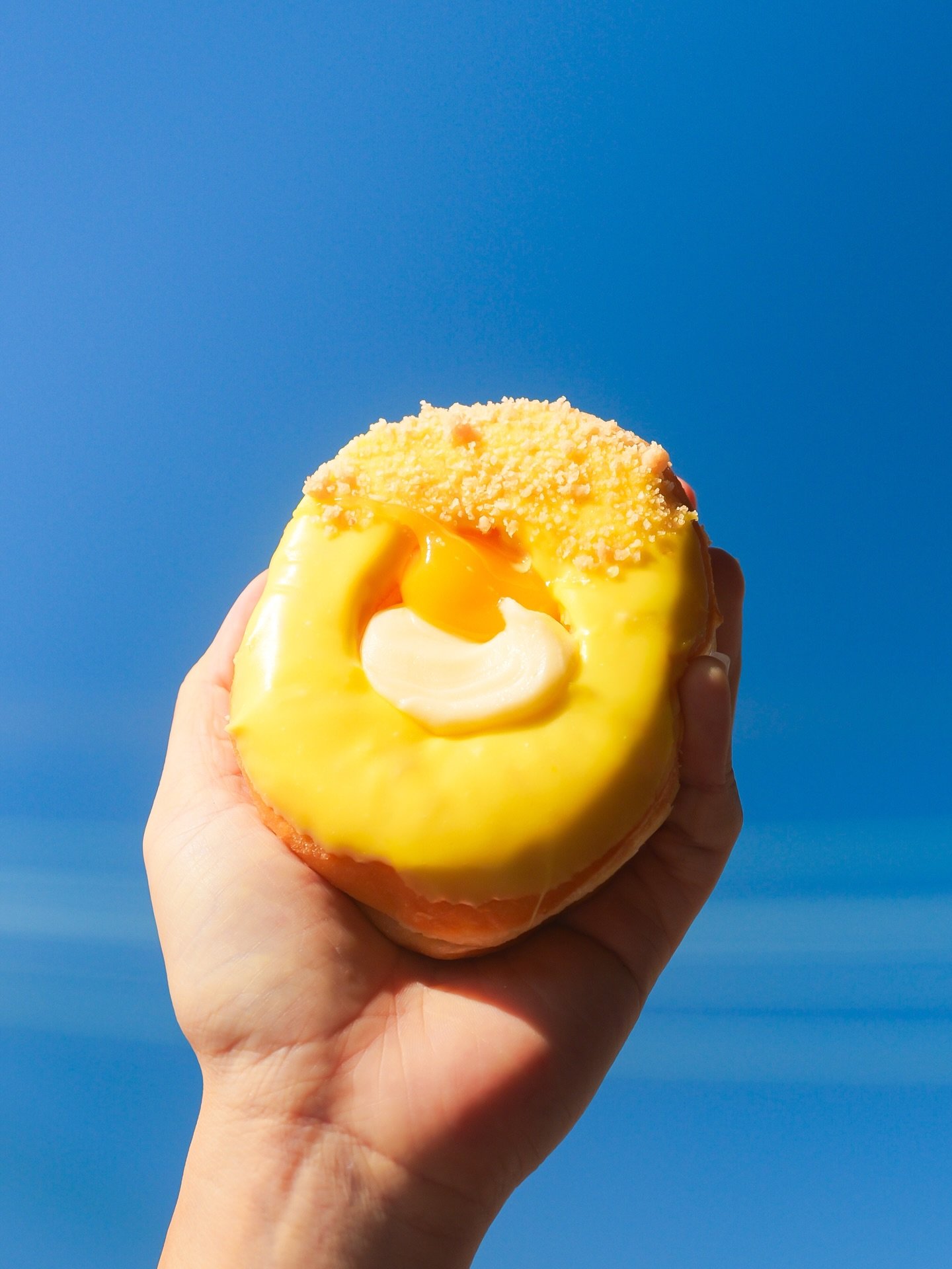 A whole lot of sunshine in one donut ☀️🍋
Lemon Cheesecake is still on the specials board.
Grab one for yourself this weekend in Camperdown.