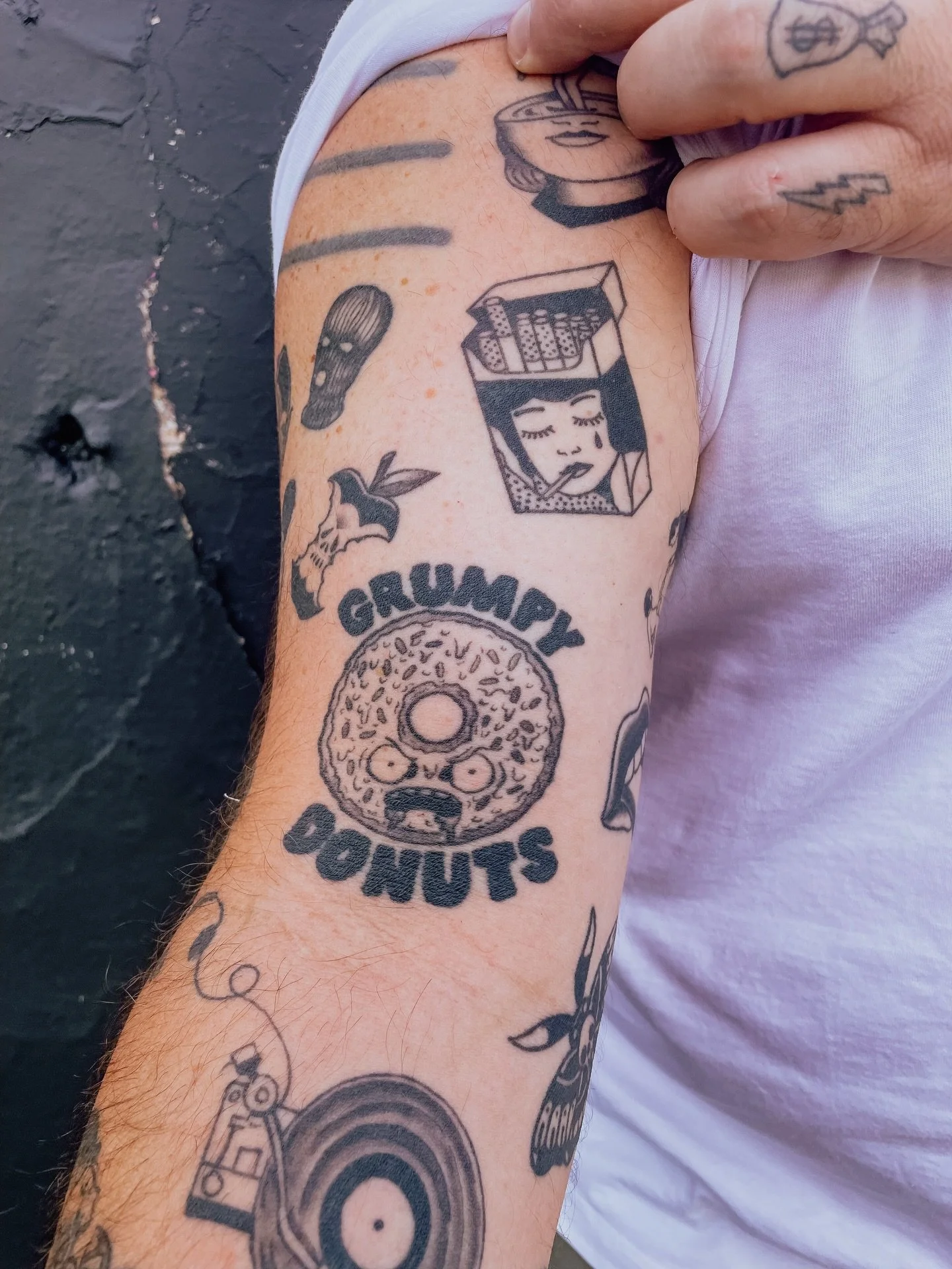 When the love is permanent.
Appreciate you forever. 

New specials have started, we have for you:
&bull; Strawberries &amp; Cream
&bull; Brownie Batter
&bull; Blueberry Crunch Bullseye
&bull; Blueberry Lemon Cheesecake Fritter ✨

See you this weekend