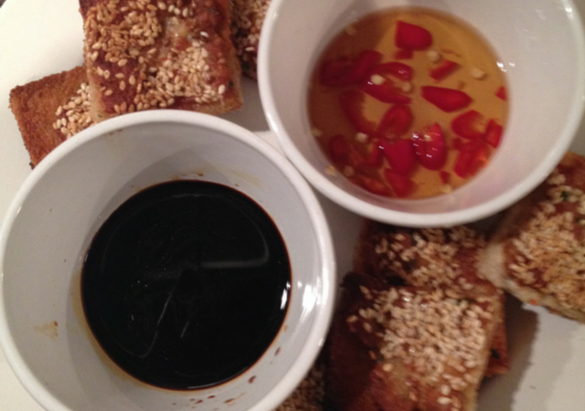 Pork/prawn sesame toasts