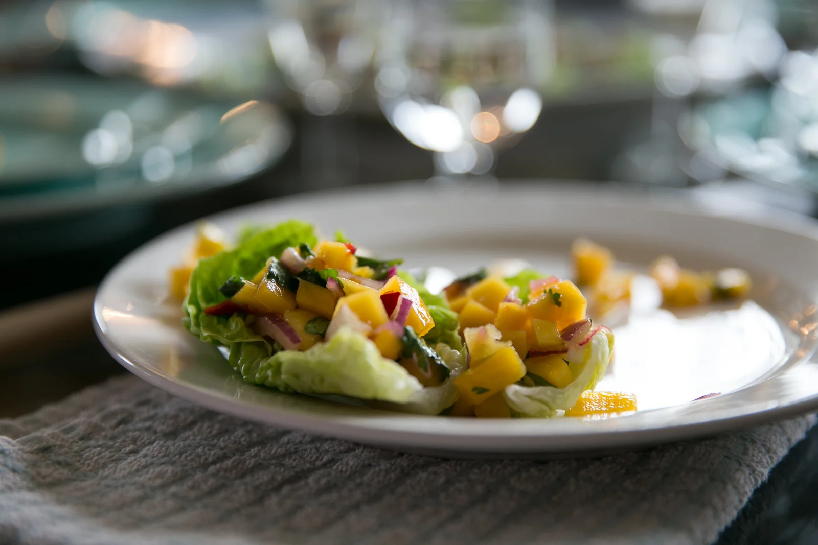 Mango, chilli and lime lettuce cups