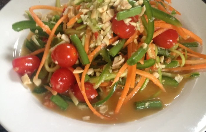 Sort of som tam - Thai green papaya salad