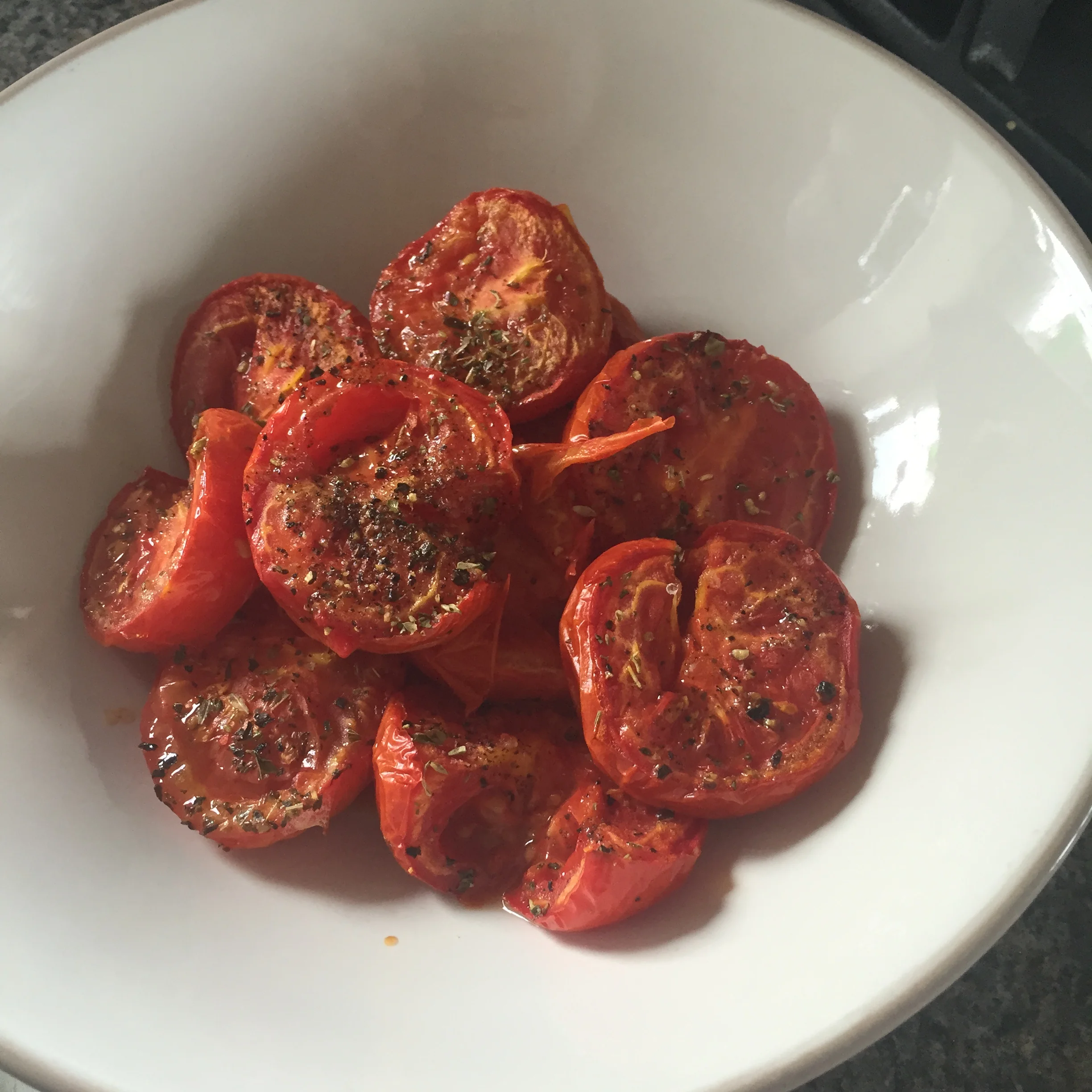 Summer roast tomatoes / roast tomato pasta