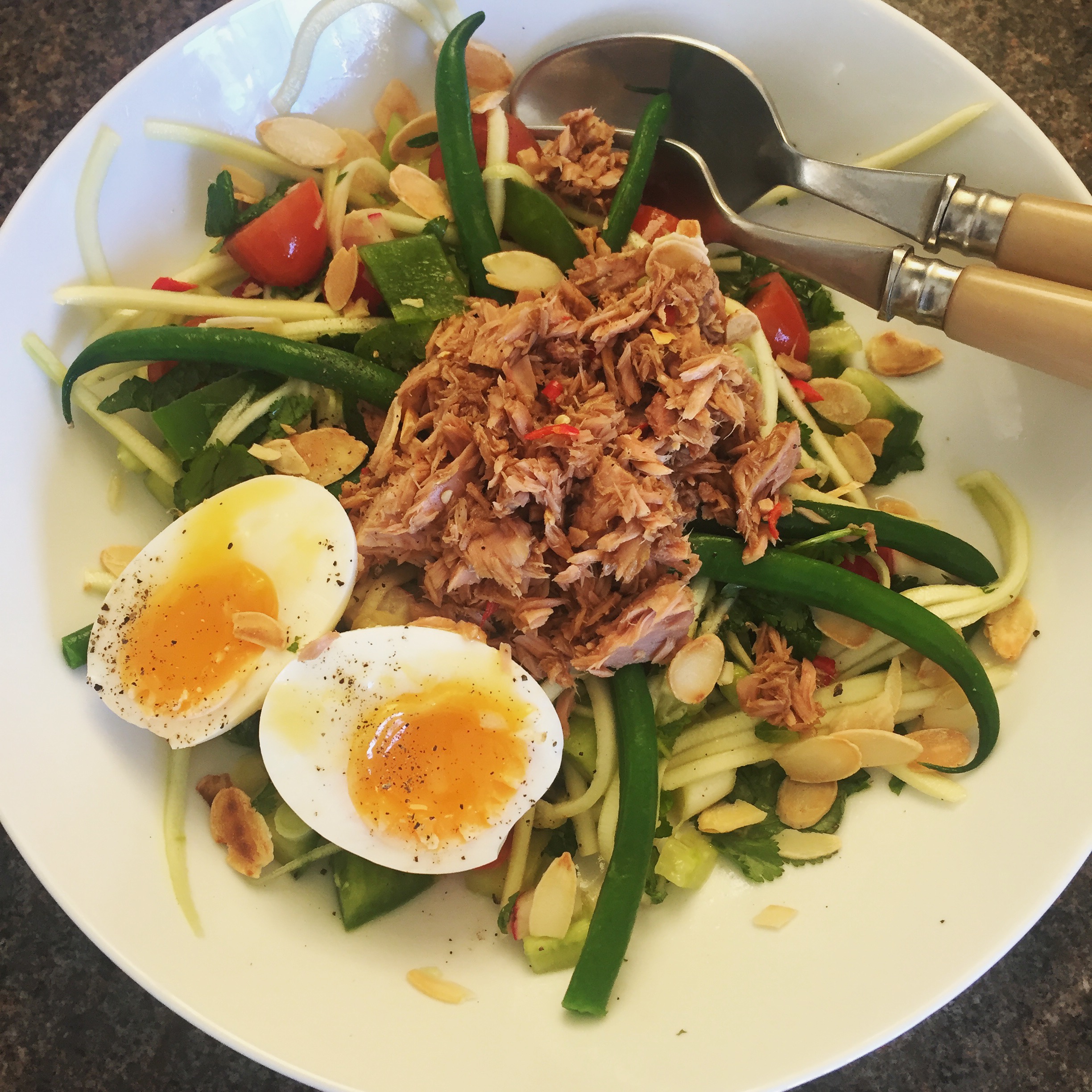 Thai-style salade nicoise