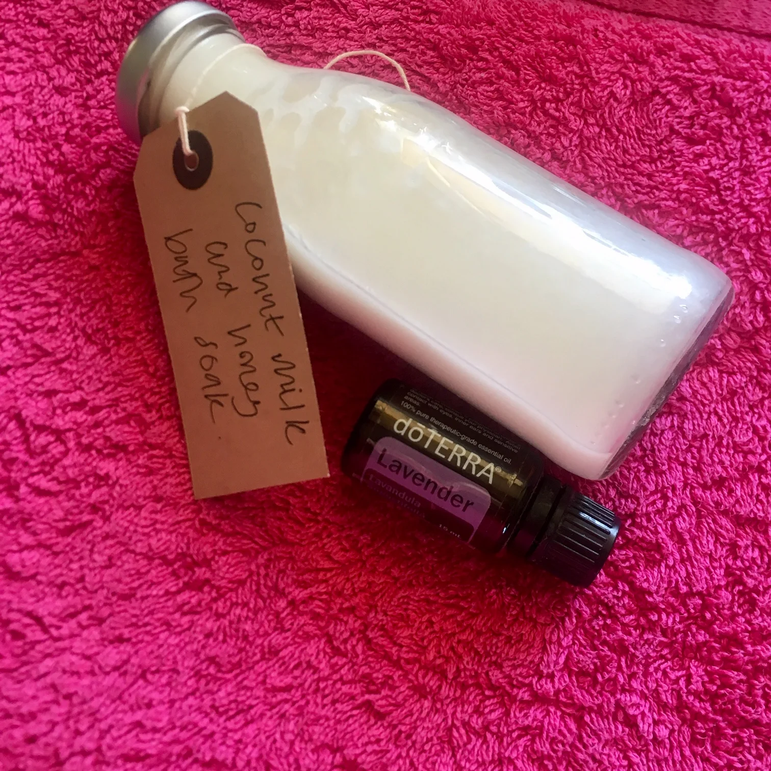 Coconut milk and honey bath soak