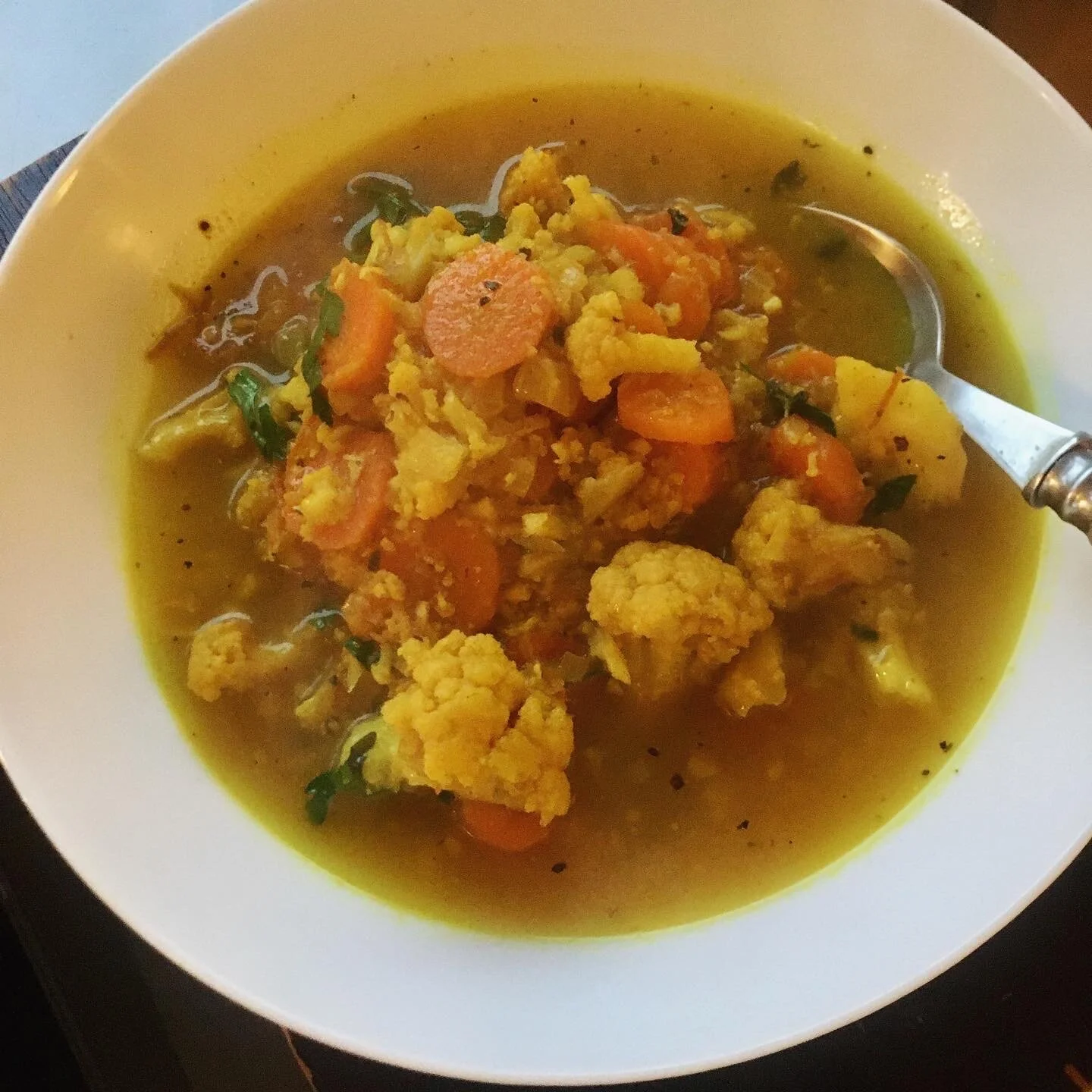 Delicious, easy, anti-inflammatory ginger turmeric carrot soup