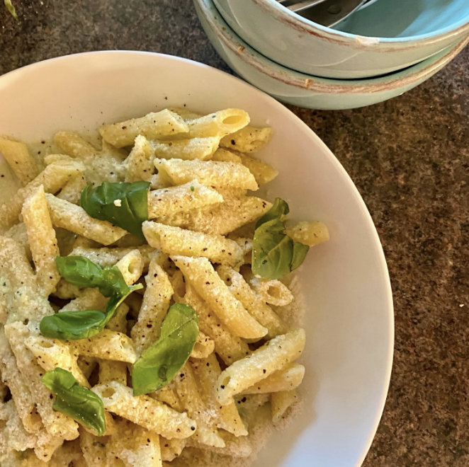 Summertime courgette pesto pasta
