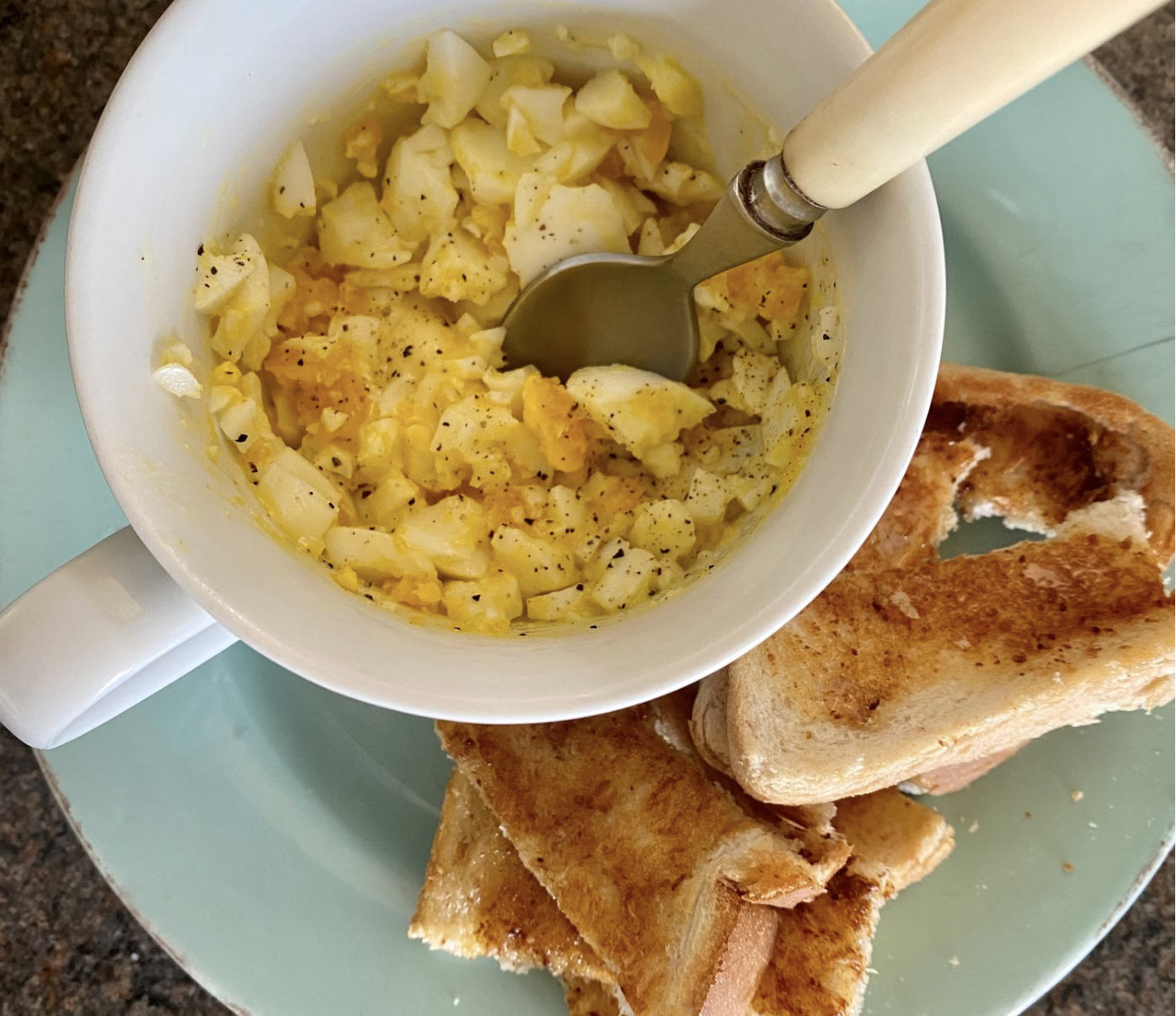 Chucky eggs / eggs in a cup