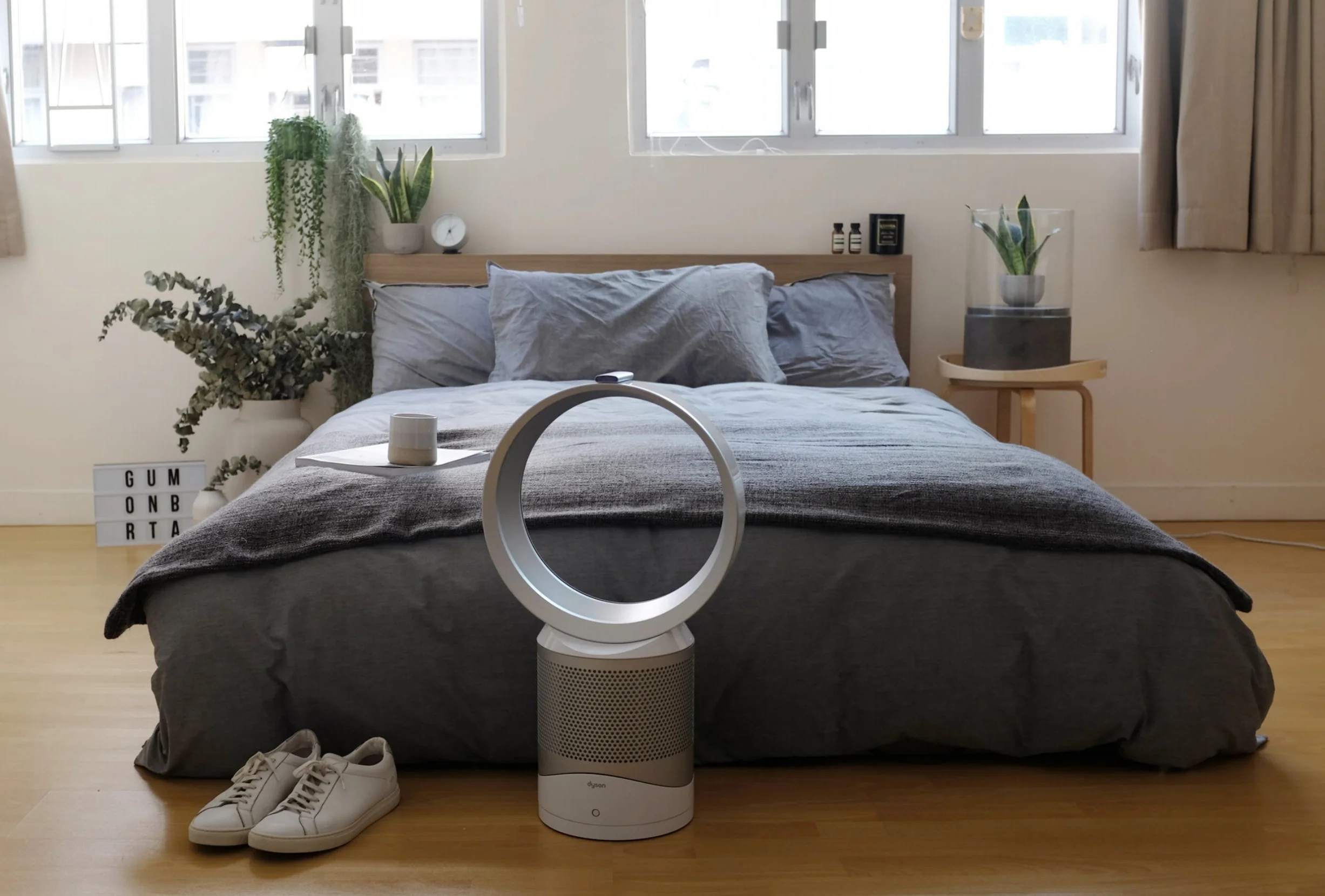 Effortlessly cool - The Dyson Pure Cool Link Desk
