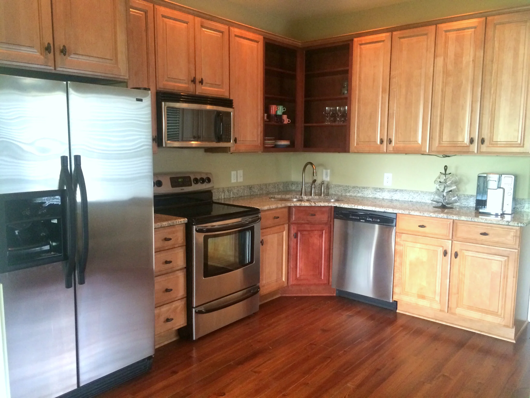 Newly remodeled kitchen.