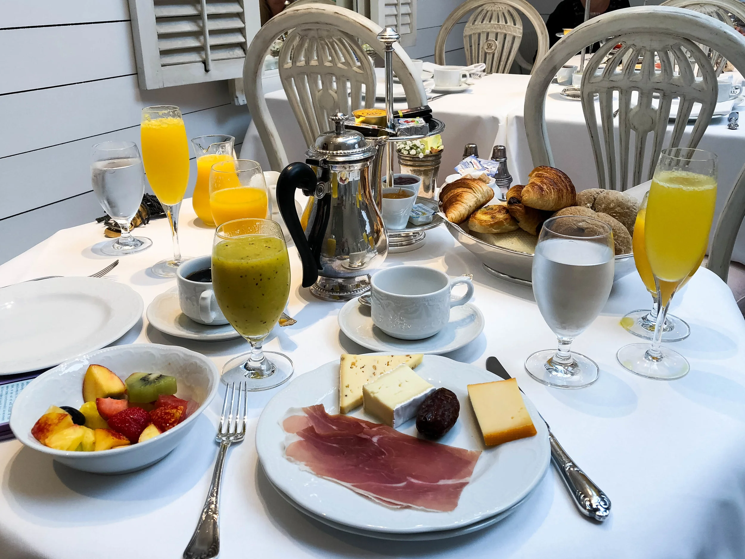 thepandhotelbreakfast.jpg