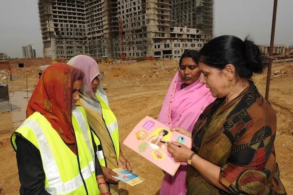 Punj Lloyd carries out health and HIV awareness with its hired site workers