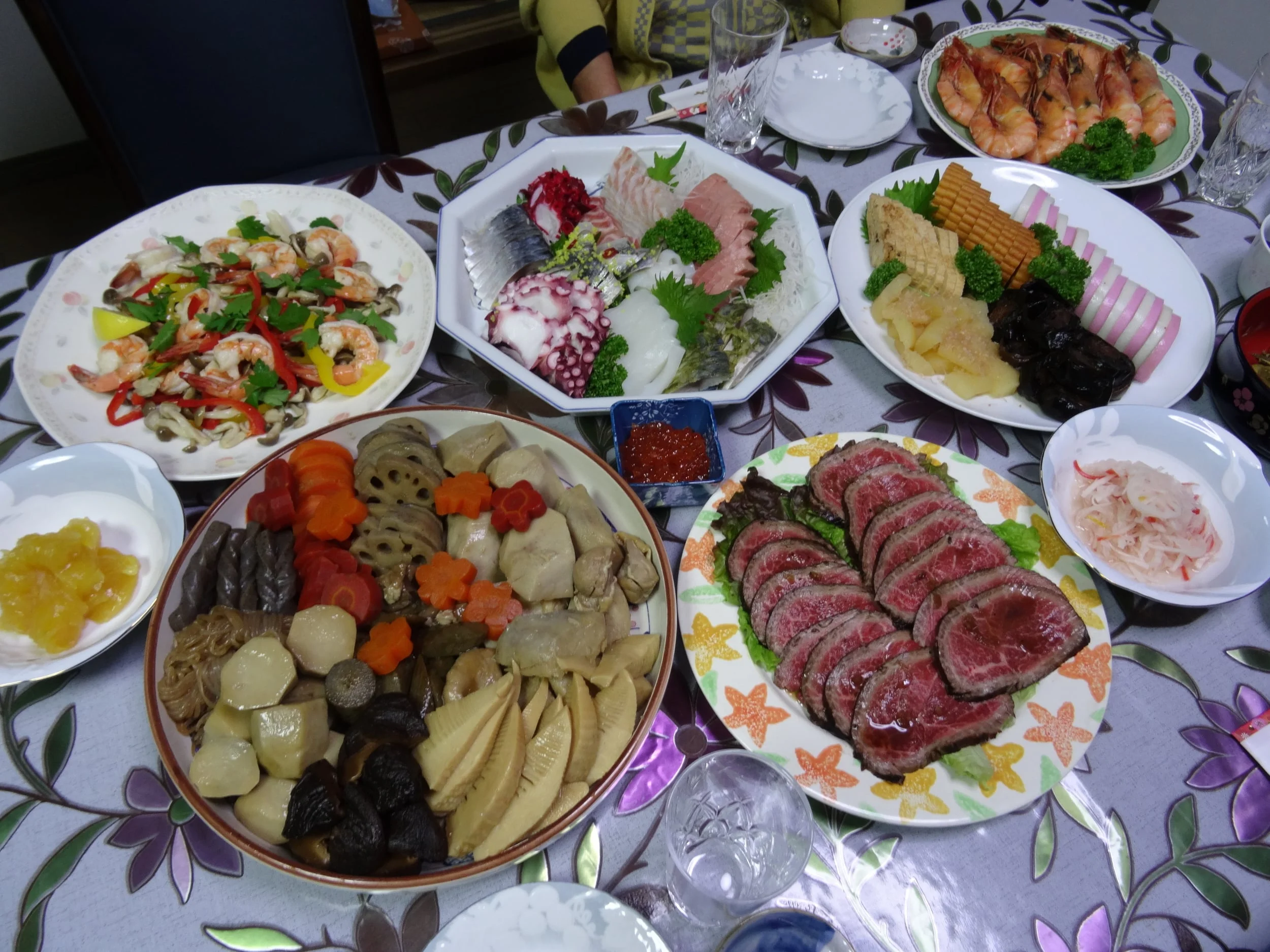 02.Jan.2016 : traditionelles, festliches Essen zu Neujahr in Japan
