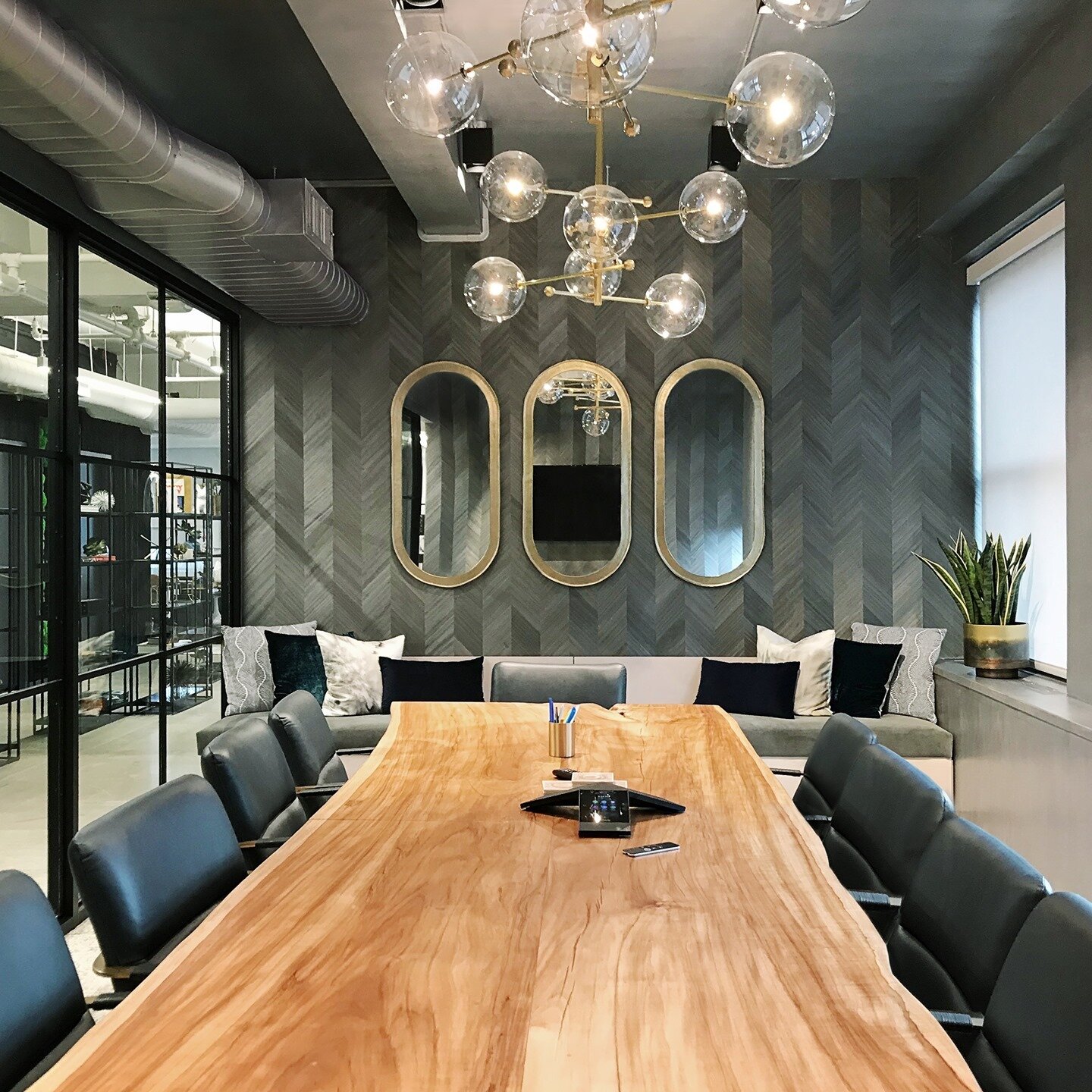 #repost because it's fierce :) Conference room from our Midtown Office project. Wood veneer wallpaper by @phillipjeffriesltd Still one of my favorite projects. ⁠
.⁠
.⁠
.⁠
#officespace #coworking #meetingroom #entrepreneur #interiordesign #officedesig