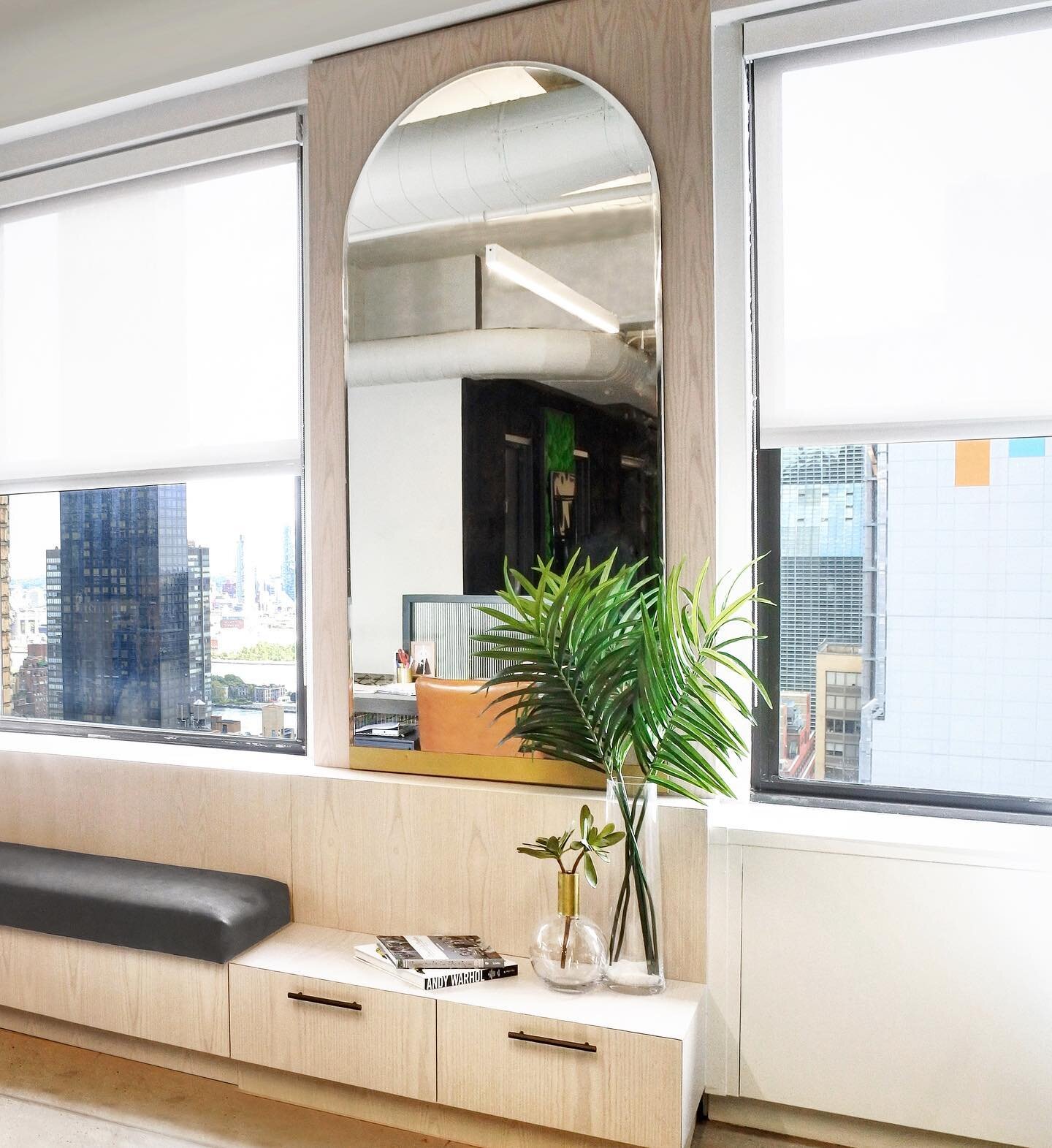 Custom Banquette / White Oak Millwork for our Midtown Office Project. Someone once told me never use mirrors in an office interior, I hope they see this :) #confidentialclient #officedesign #officespace #interiordesignoffice #custom #millwork 
.
.
.
