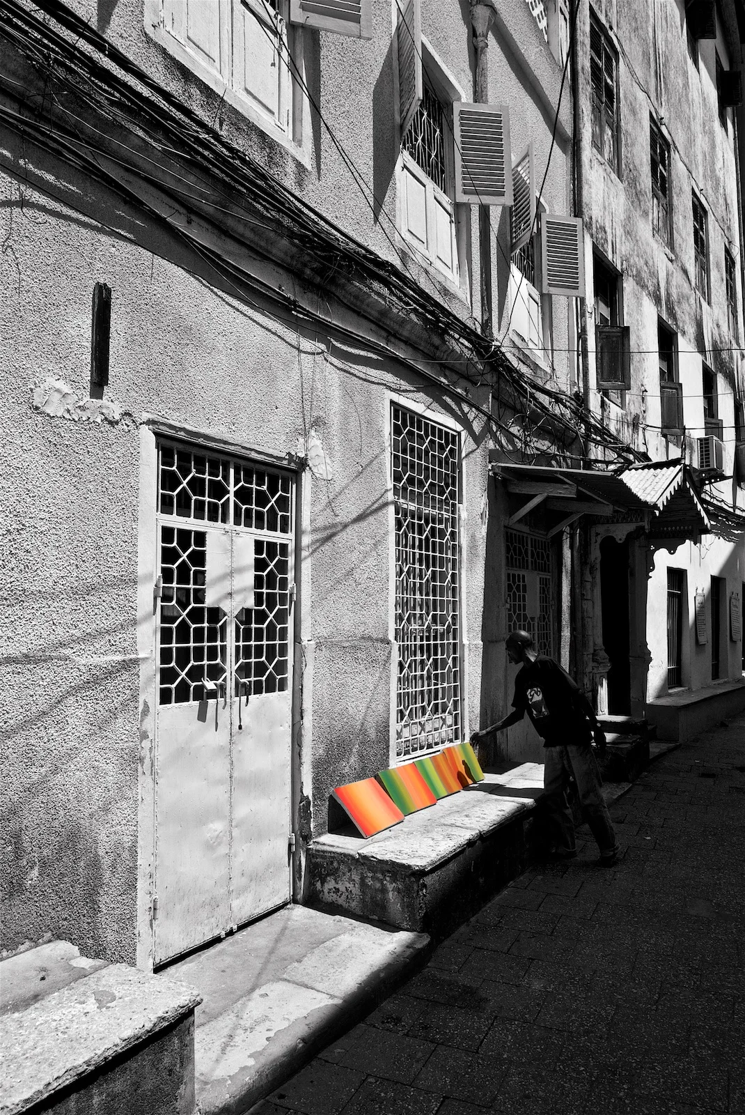 A dip of color