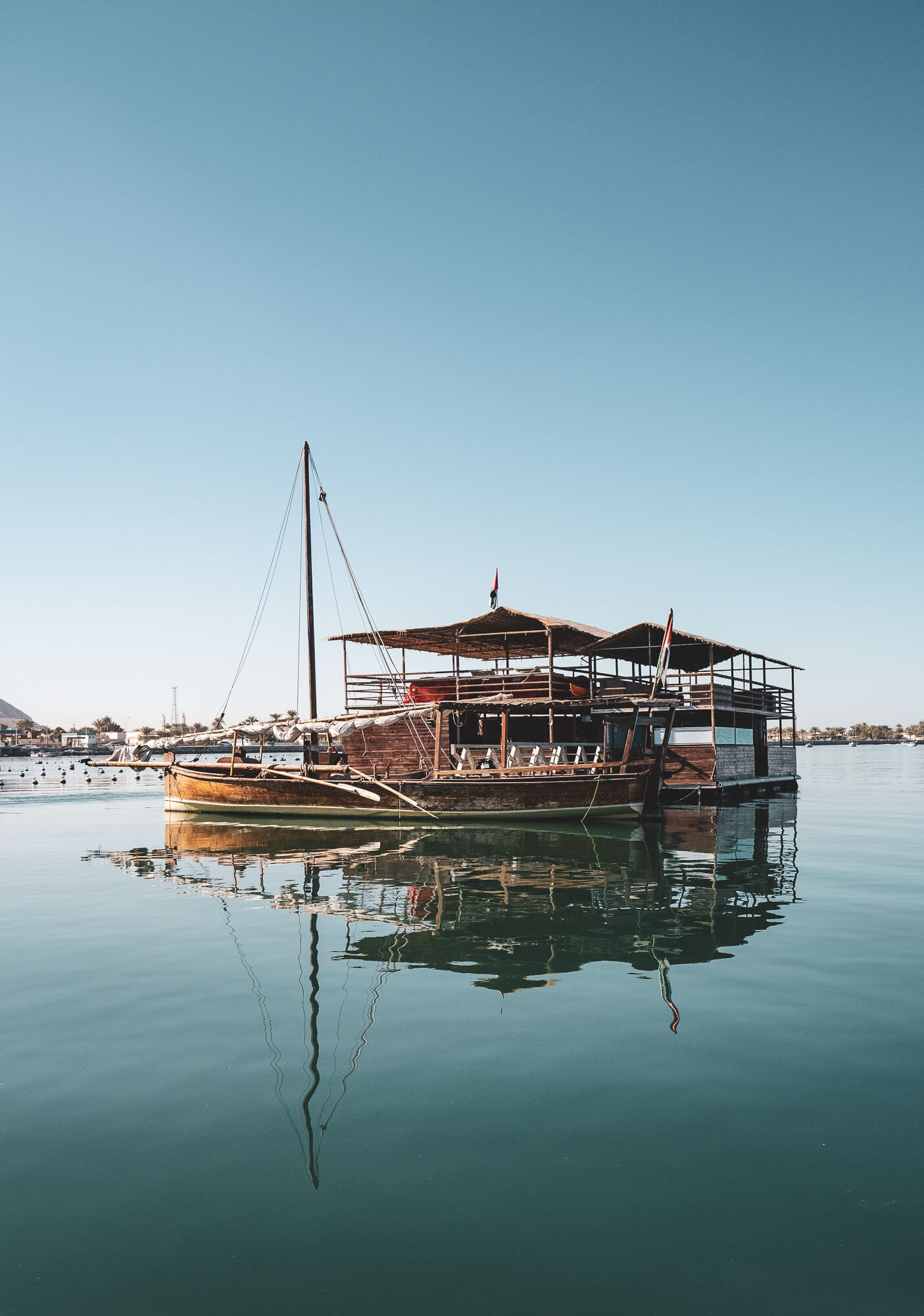  The floating Pontoon of the Suwaidi Pearl Farm is your destination after the mangrove tour. 