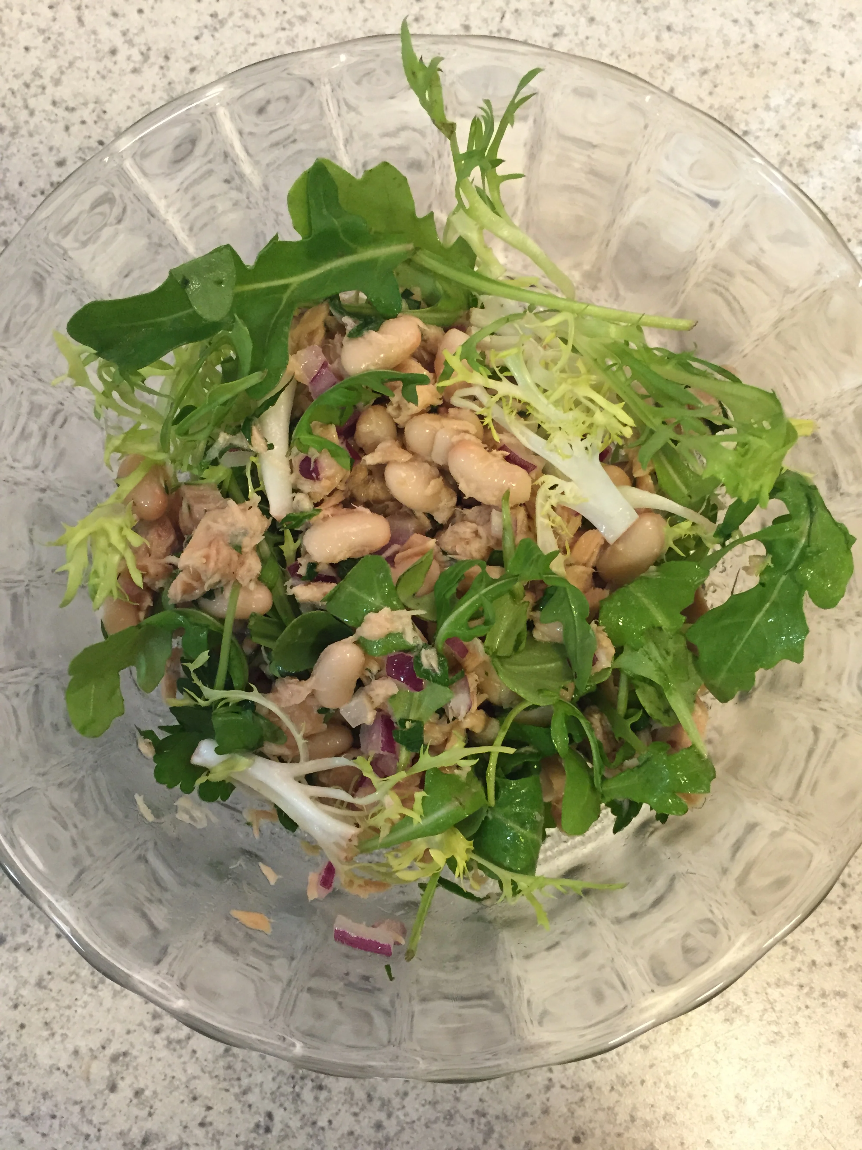 KITCHEN CURATIONS: ITALIAN TUNA WITH CANNELLINI BEANS AND ONION