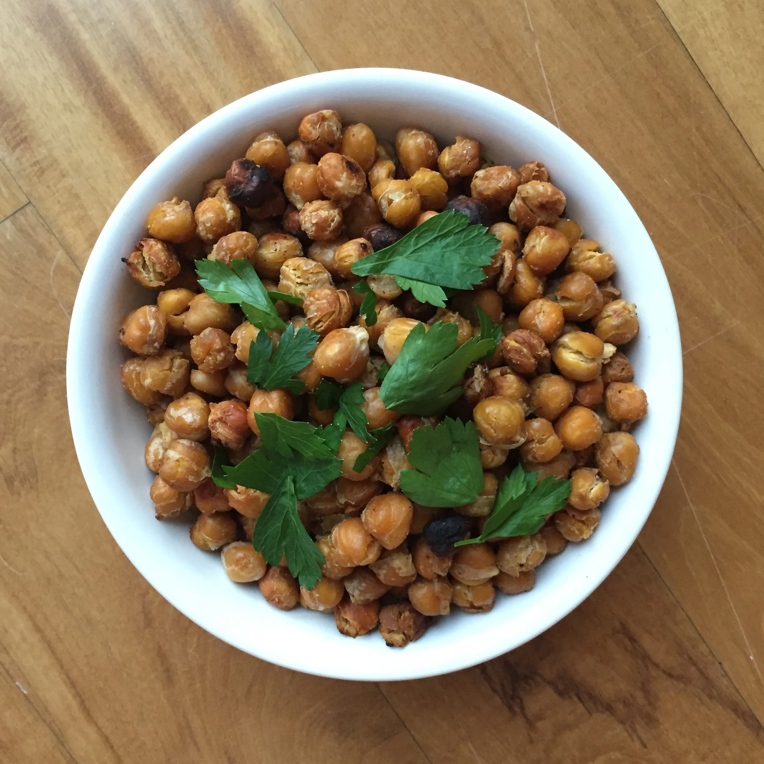 KITCHEN CURATIONS: CRUNCHY CHICKPEAS