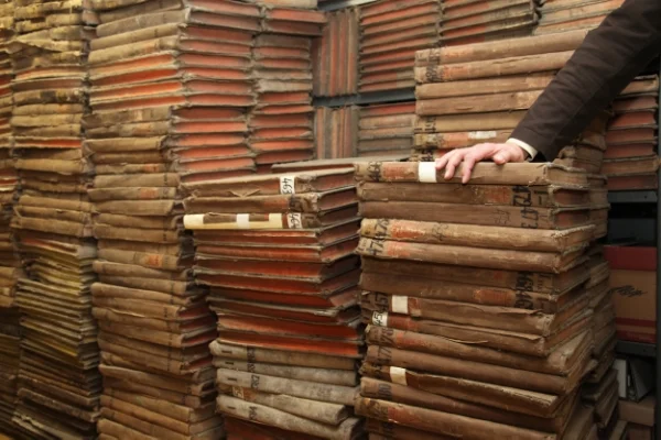 FROM 'HAVES' TO 'DOS'