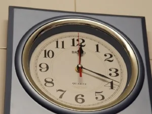 Clock.jpg