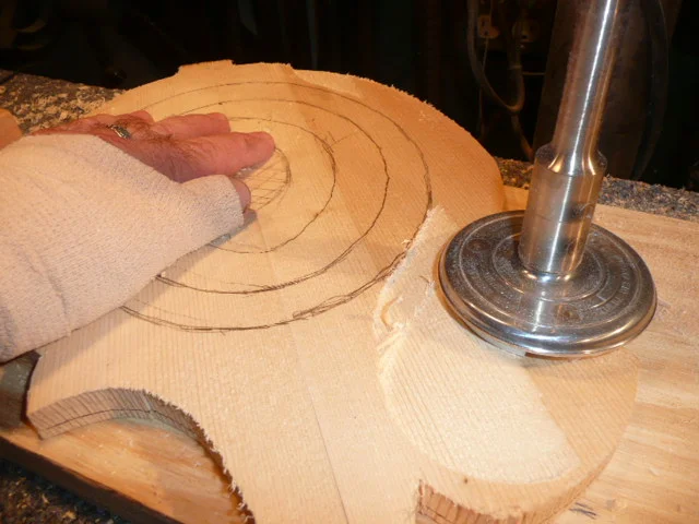  Hobbing off the wood (Fingers, careful!) 