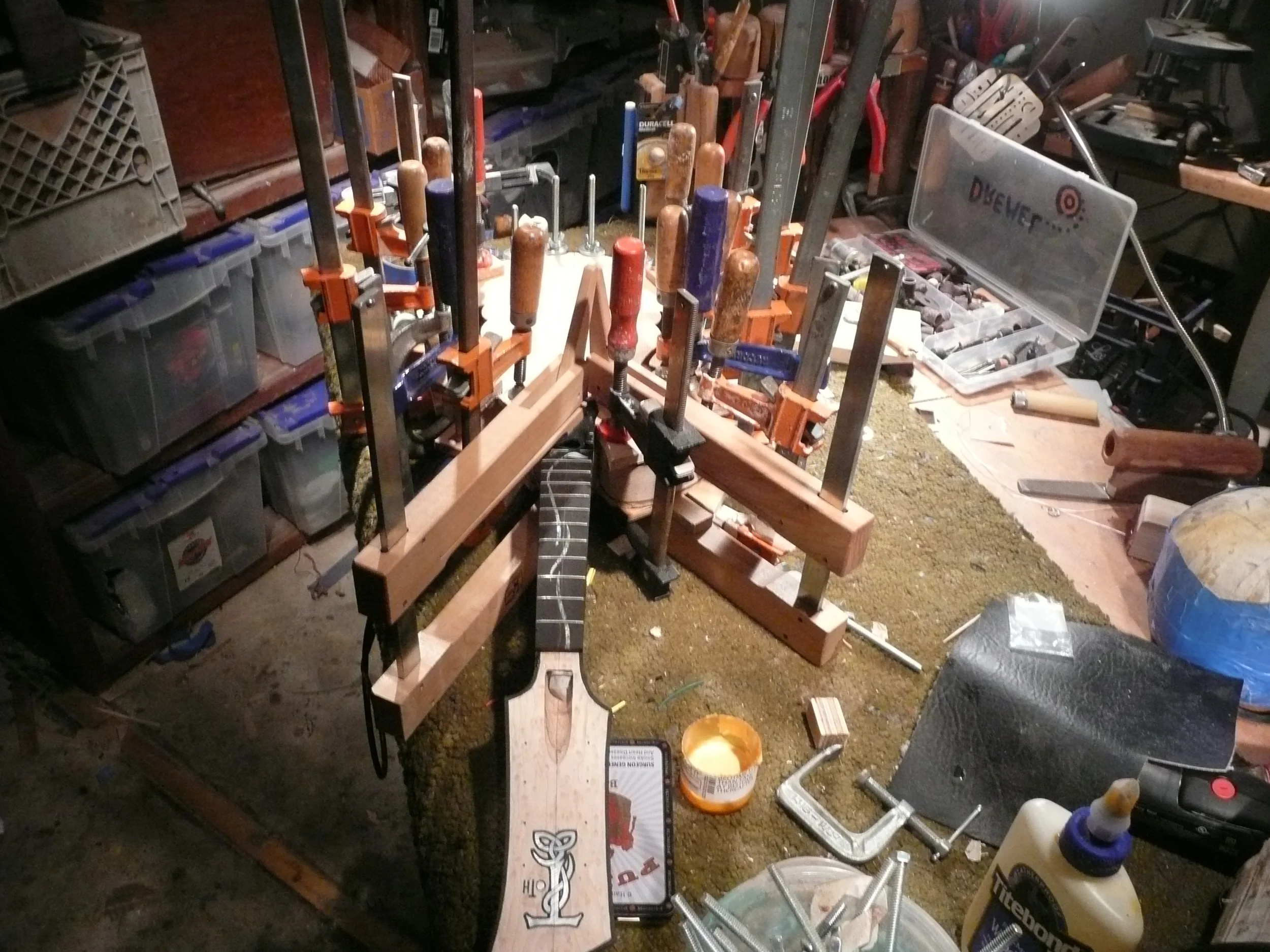  Neck to body glue up 