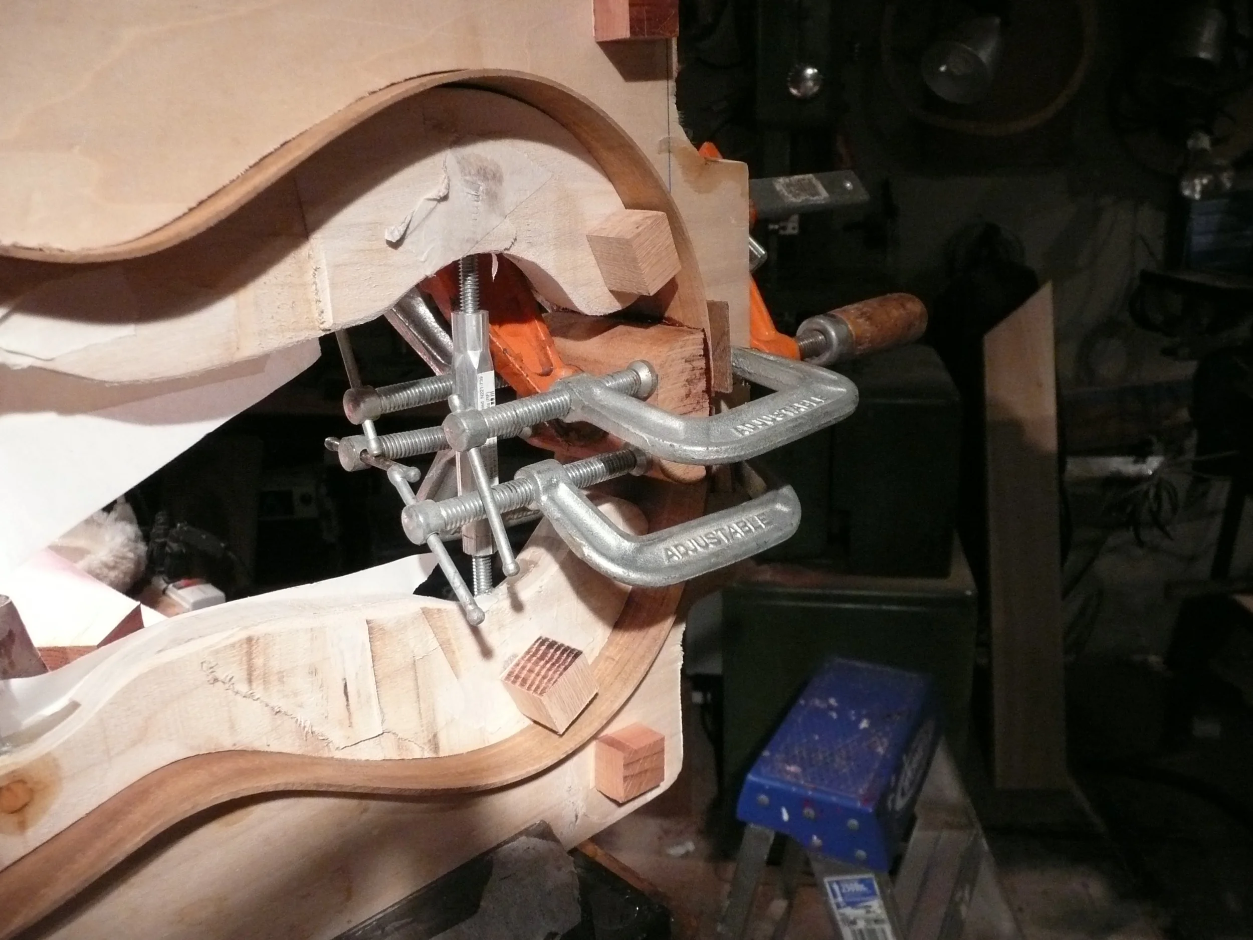  Simple neck block clamps 
