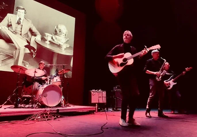 Thank you everyone who came out to see us last evening @grunincenterocc and all the great people there 🙏 what an incredible space and time with you all 🌊