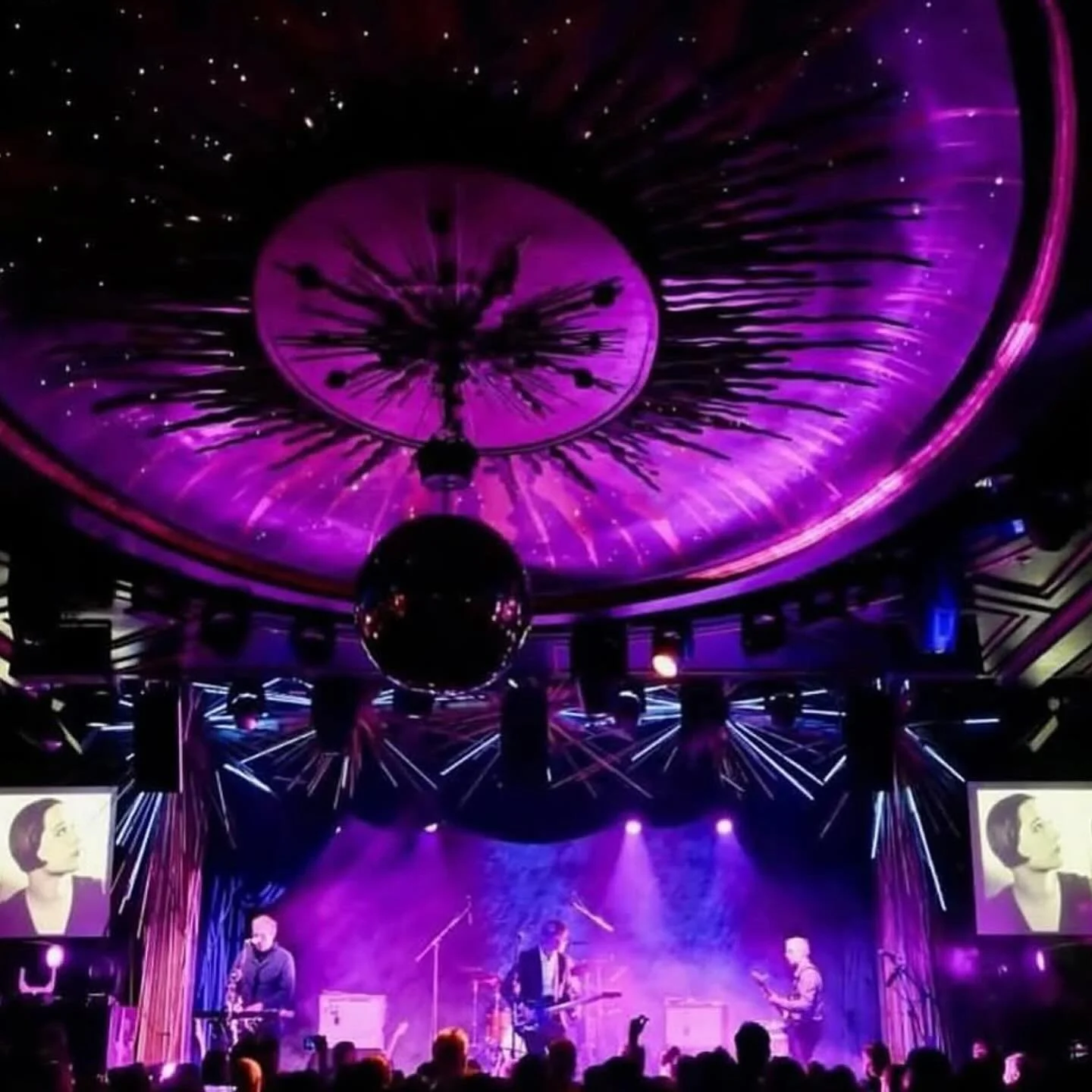 New York City! We return this holiday season Dec 6 at Sony Hall - last year&rsquo;s show was magical, hope you can join us this year🎄w/ @brian_tighe_songs 📷 @blackfrances