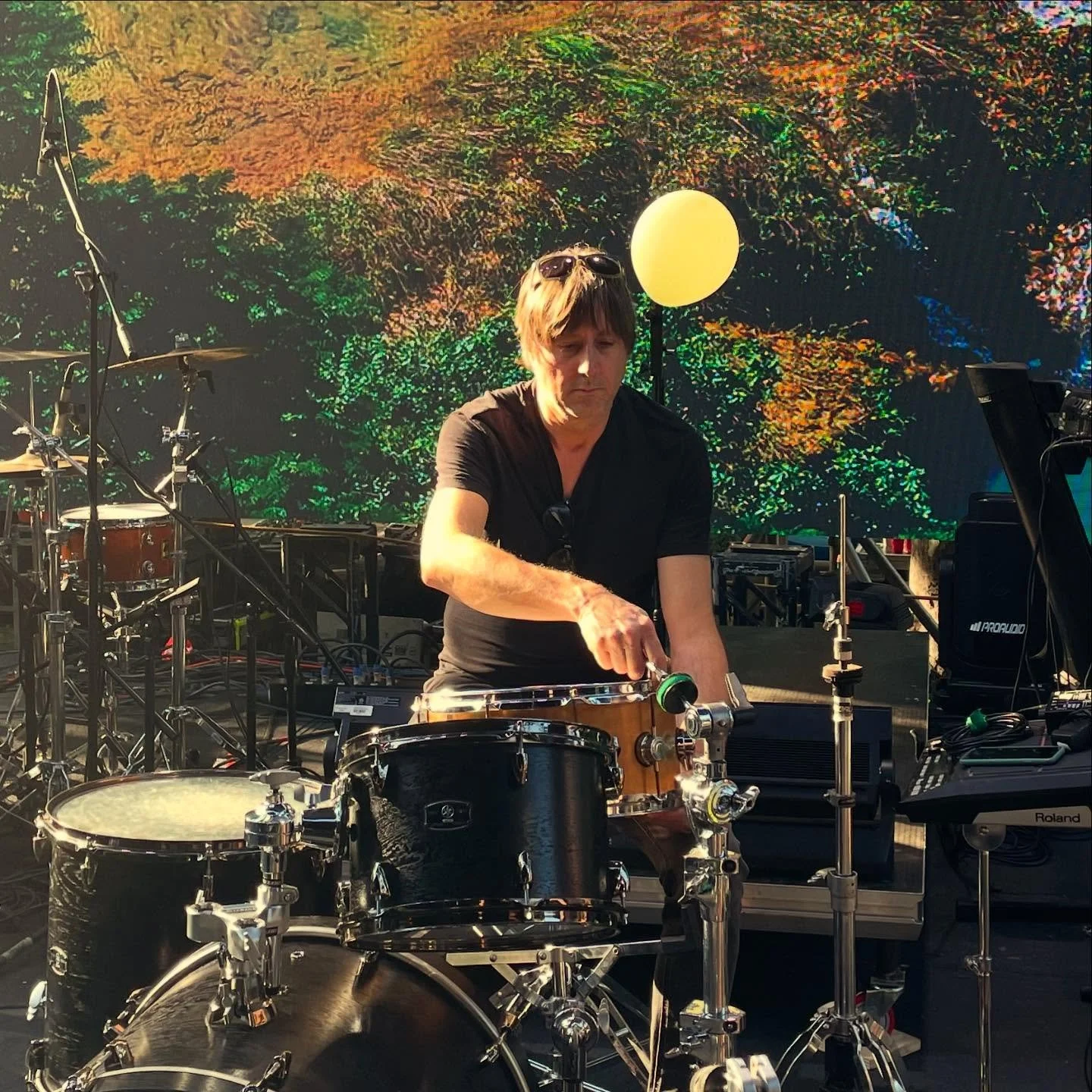 Happy Birthday to our extraordinary drummer + friend Peter 🙏💙🎂