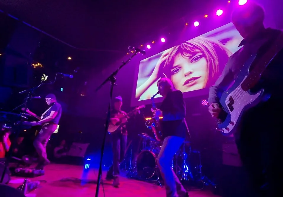 Thank you everyone who came to see us last evening @ardmoremusichall 🙏 So good to be w/ you all ✨ Thanks also to @theriversideusa for joining us and making the eve so special. It&rsquo;s now off to NYC for our last show of 2025 tonight @sonyhall 🎄d