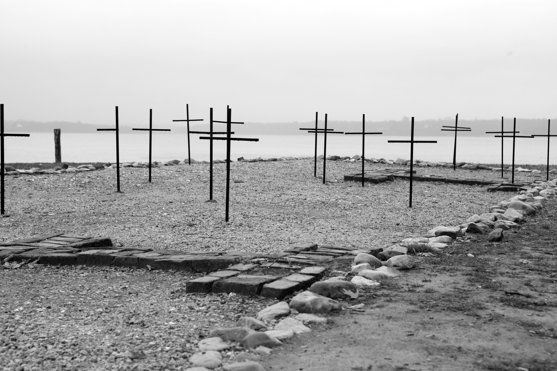 This graveyard within the historic triangular James Fort contains grave shafts that are thought to hold the remains of the English colonists that perished in 1607.