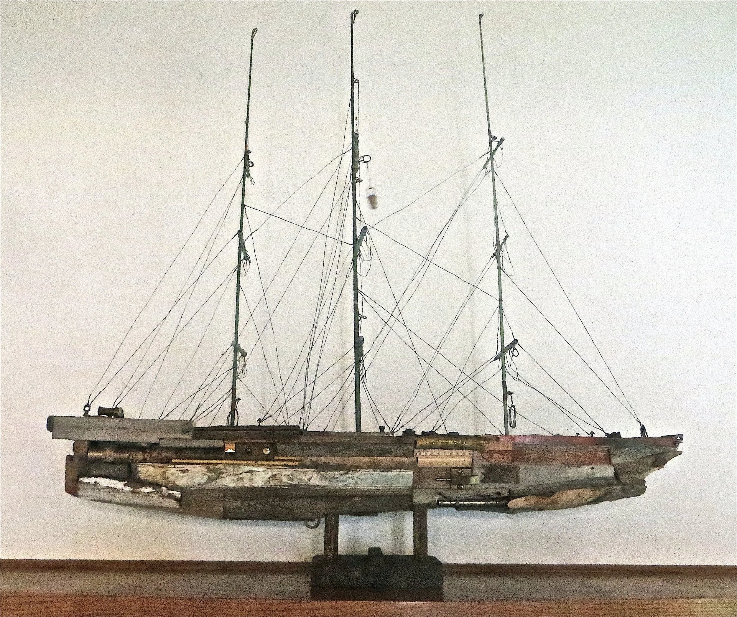 HMS Peter W. Blethen - 01.jpg