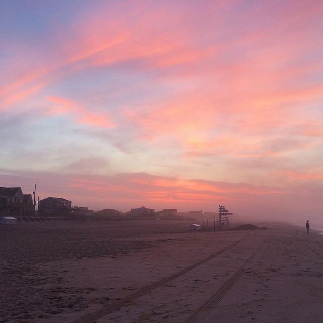 A pink sky in Fire Island. Courtesy: instagram/ jessica.desimone