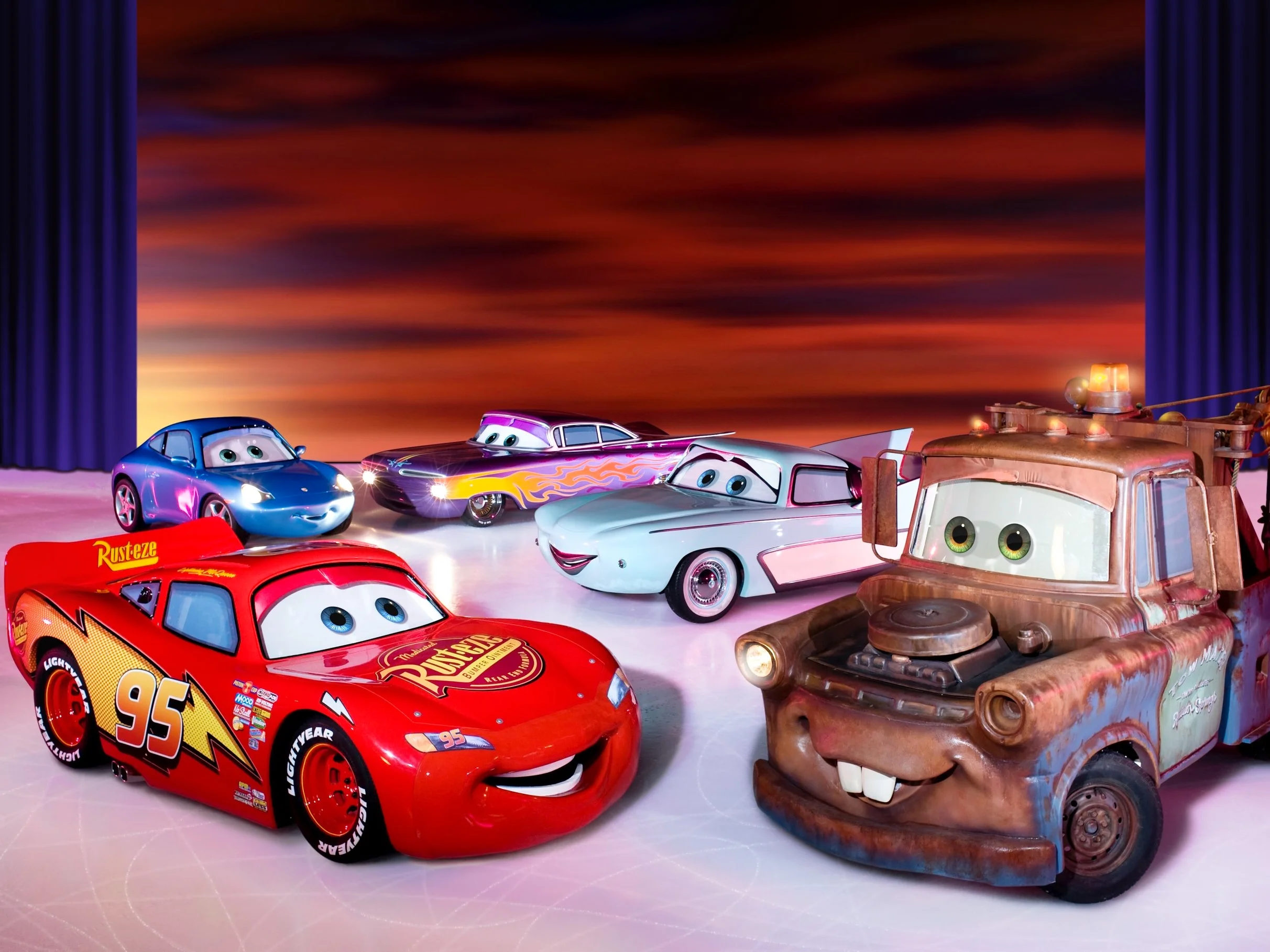 We bet these cars handle driving on ice better than we do! Copyright ©2014, Feld Entertainment, Inc. All Rights Reserved. Used with Permission from Feld Entertainment
