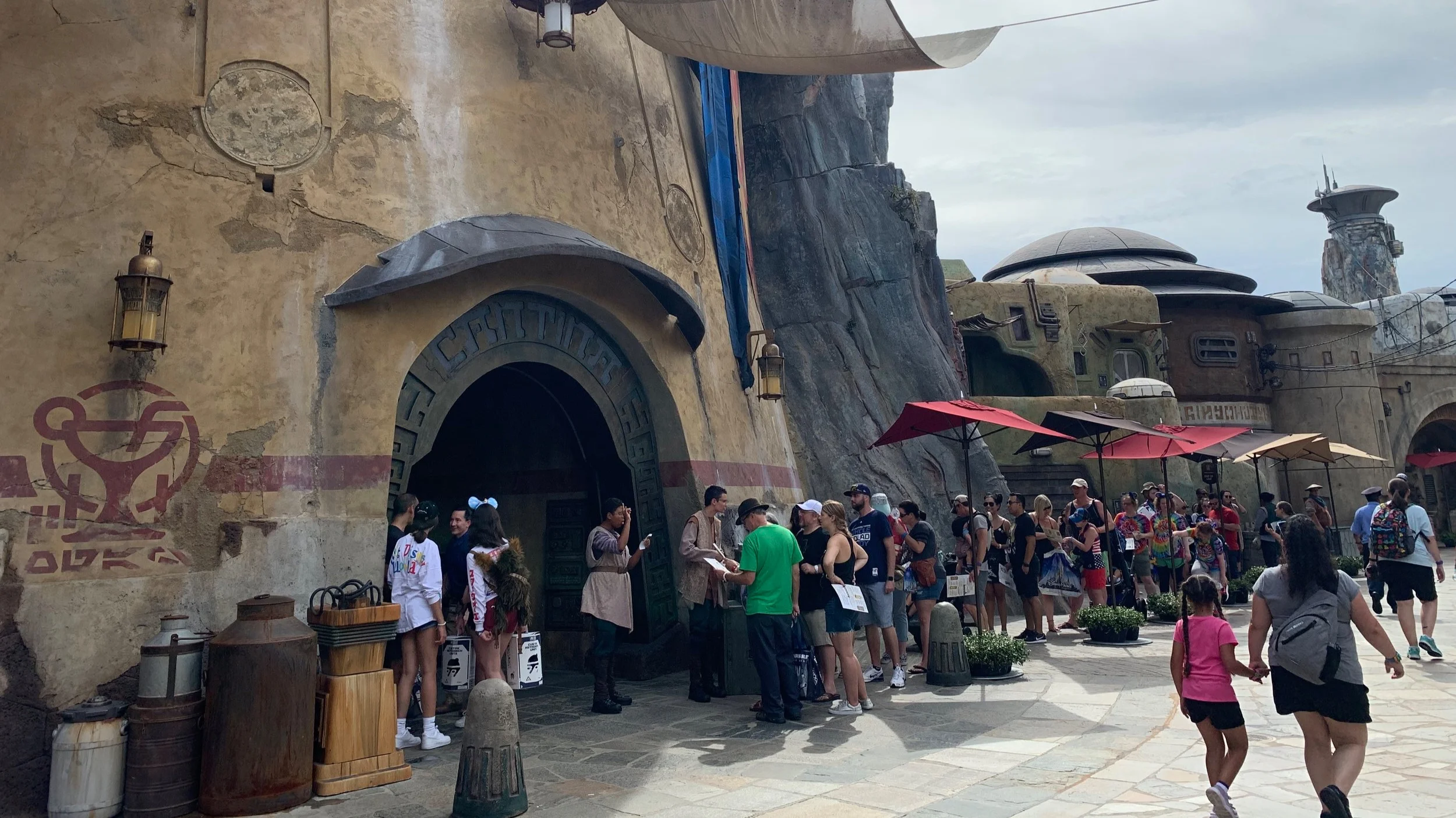 The line to get in at Oga’s Cantina.