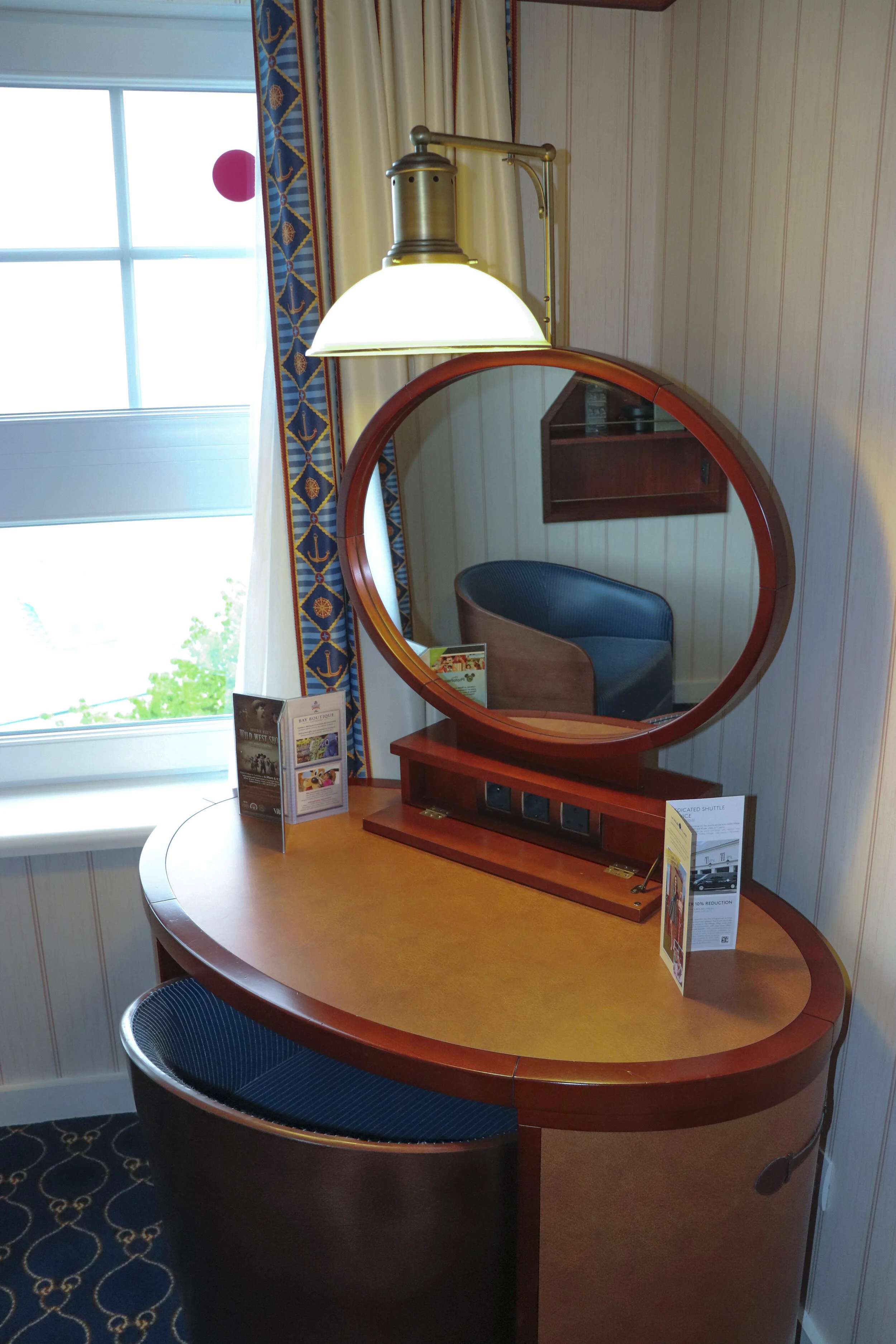 The vanity table featured different outlets.