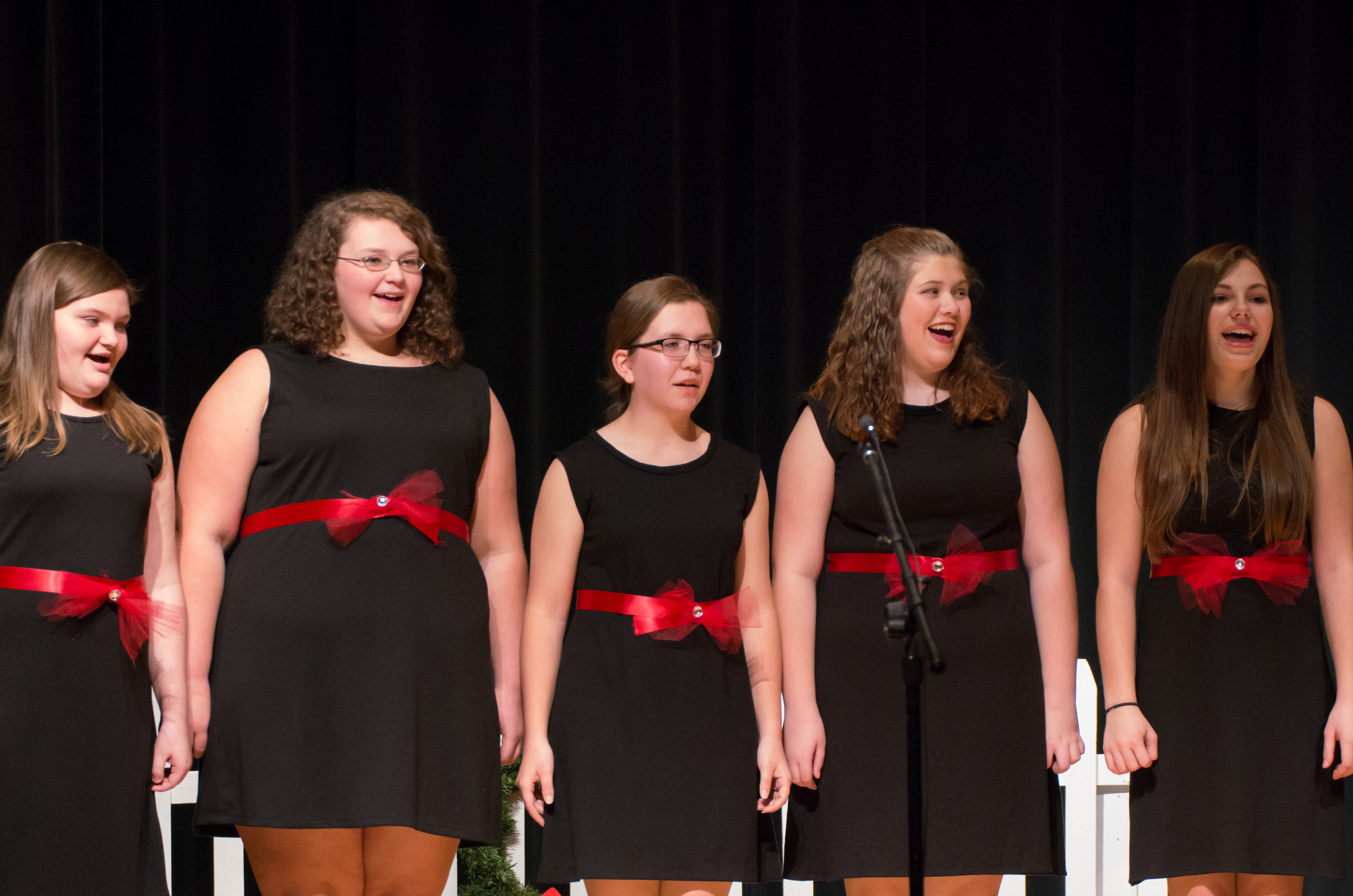 2014-12-13 Holiday Performance-02.jpg