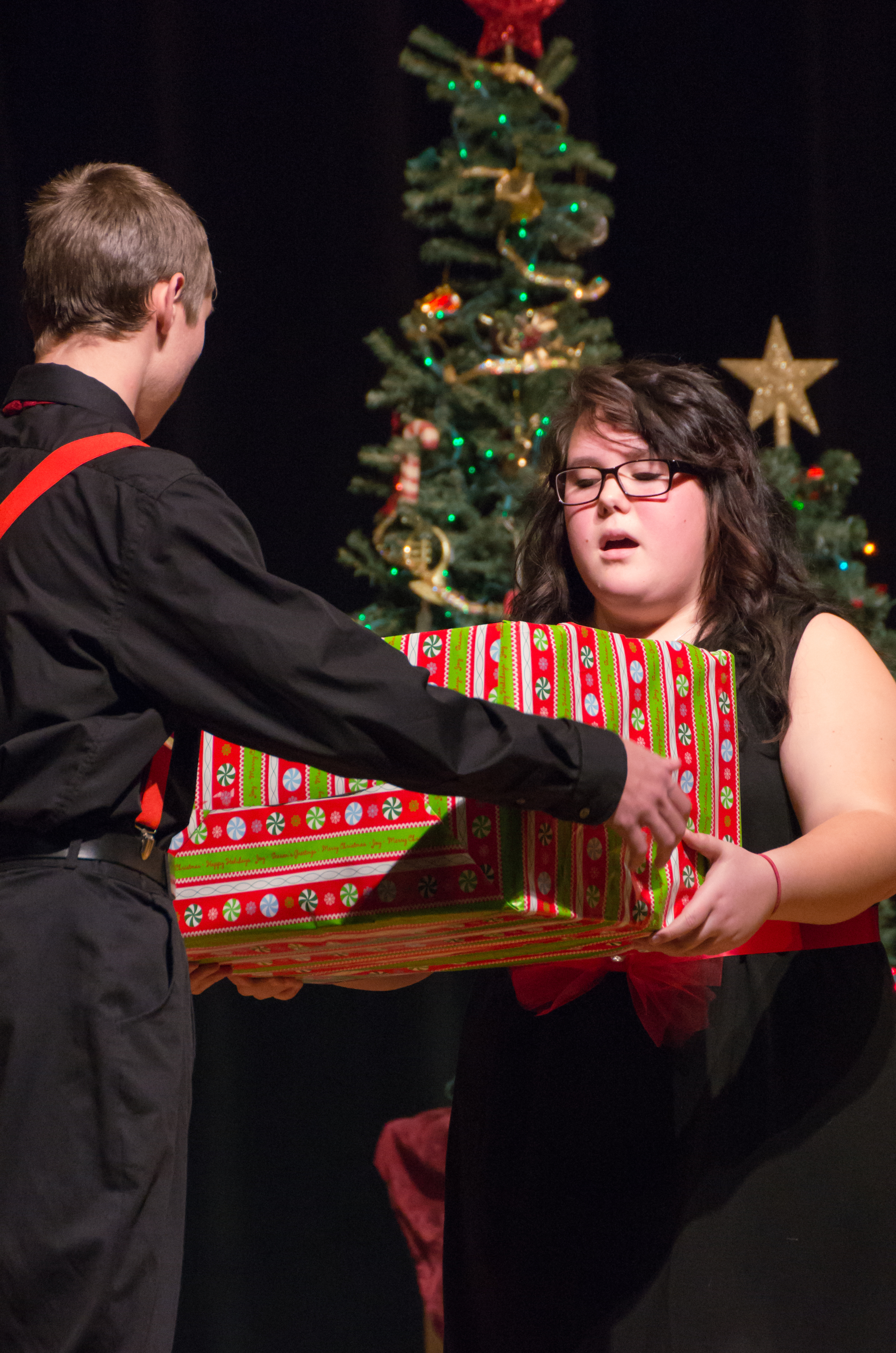 2014-12-13 Holiday Performance-11.jpg