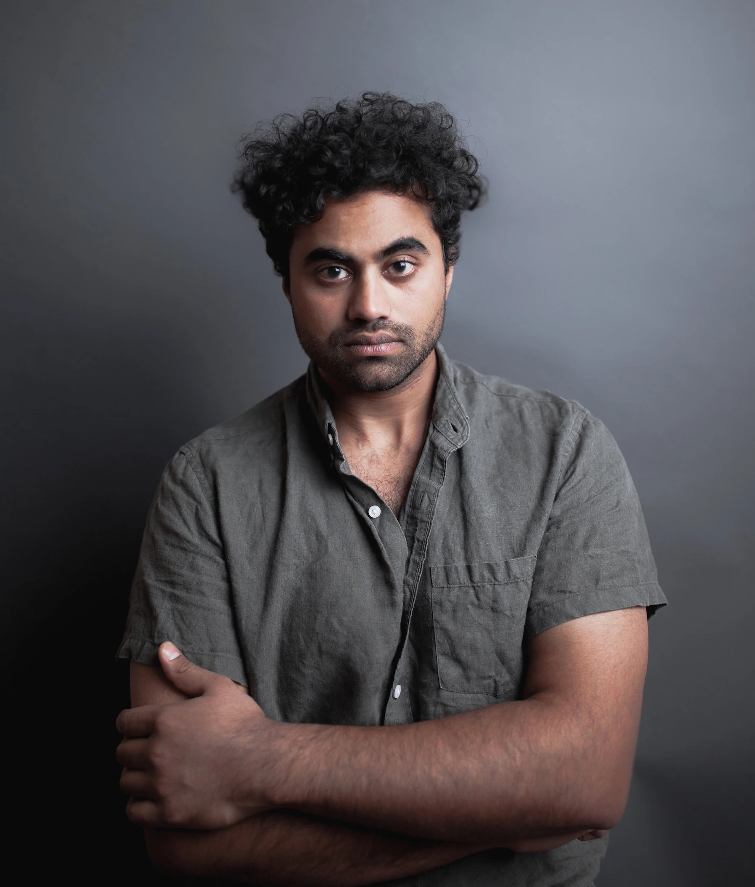 Viraj Gandhi Headshot 2017.jpg