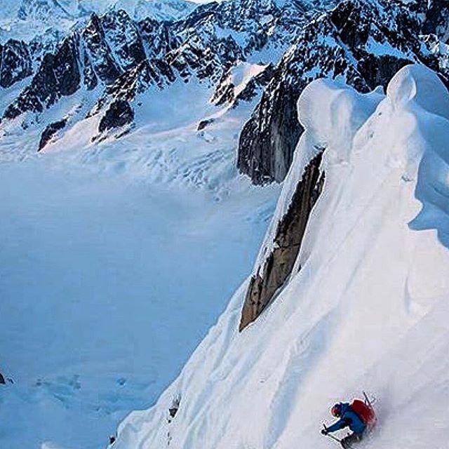 Loving this photo right now. #legends #ski #skimountaineering #bigmountains #climbing #winter #pnwonderland #light #awesome