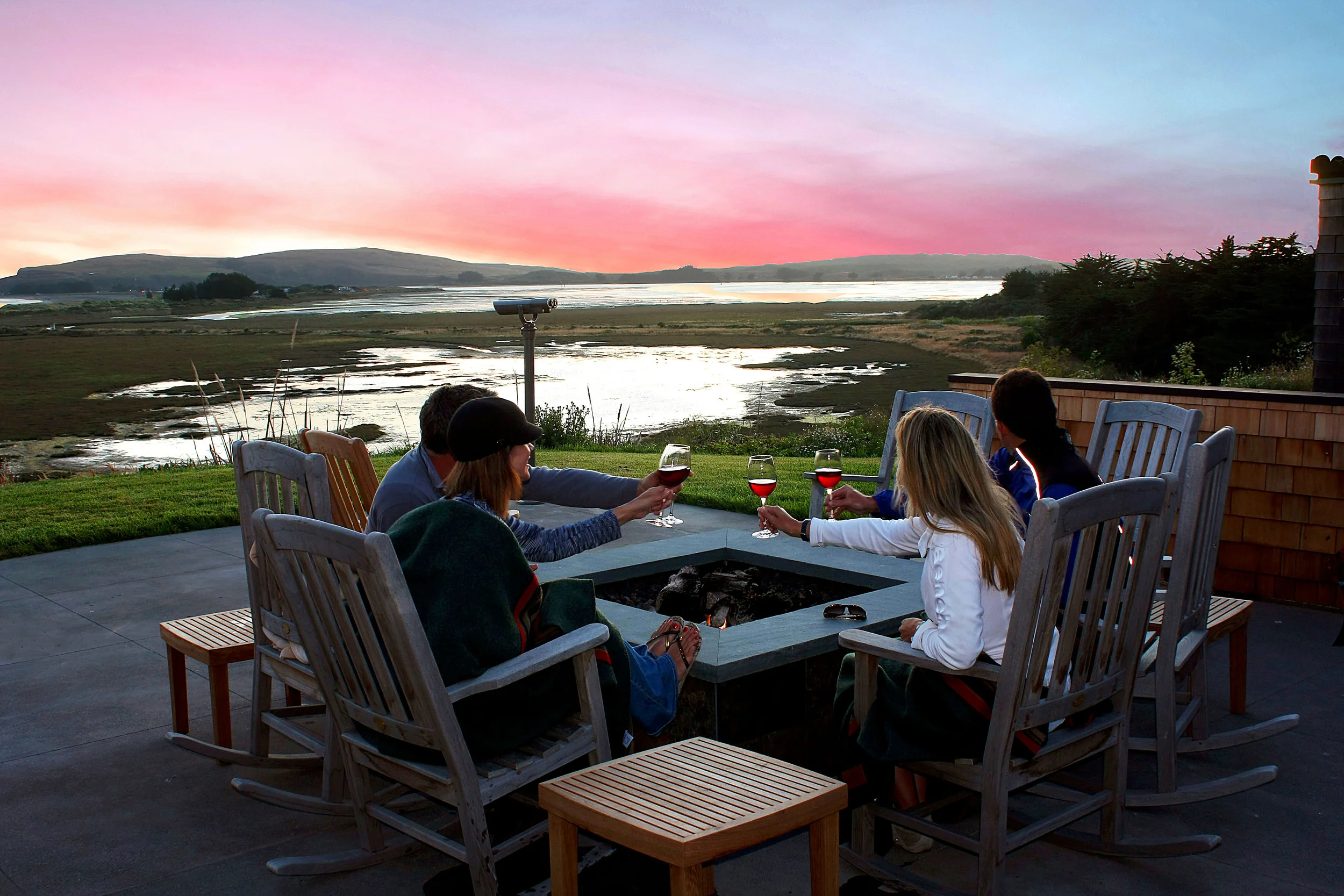 bodega_bay_lodge_firepit.jpg