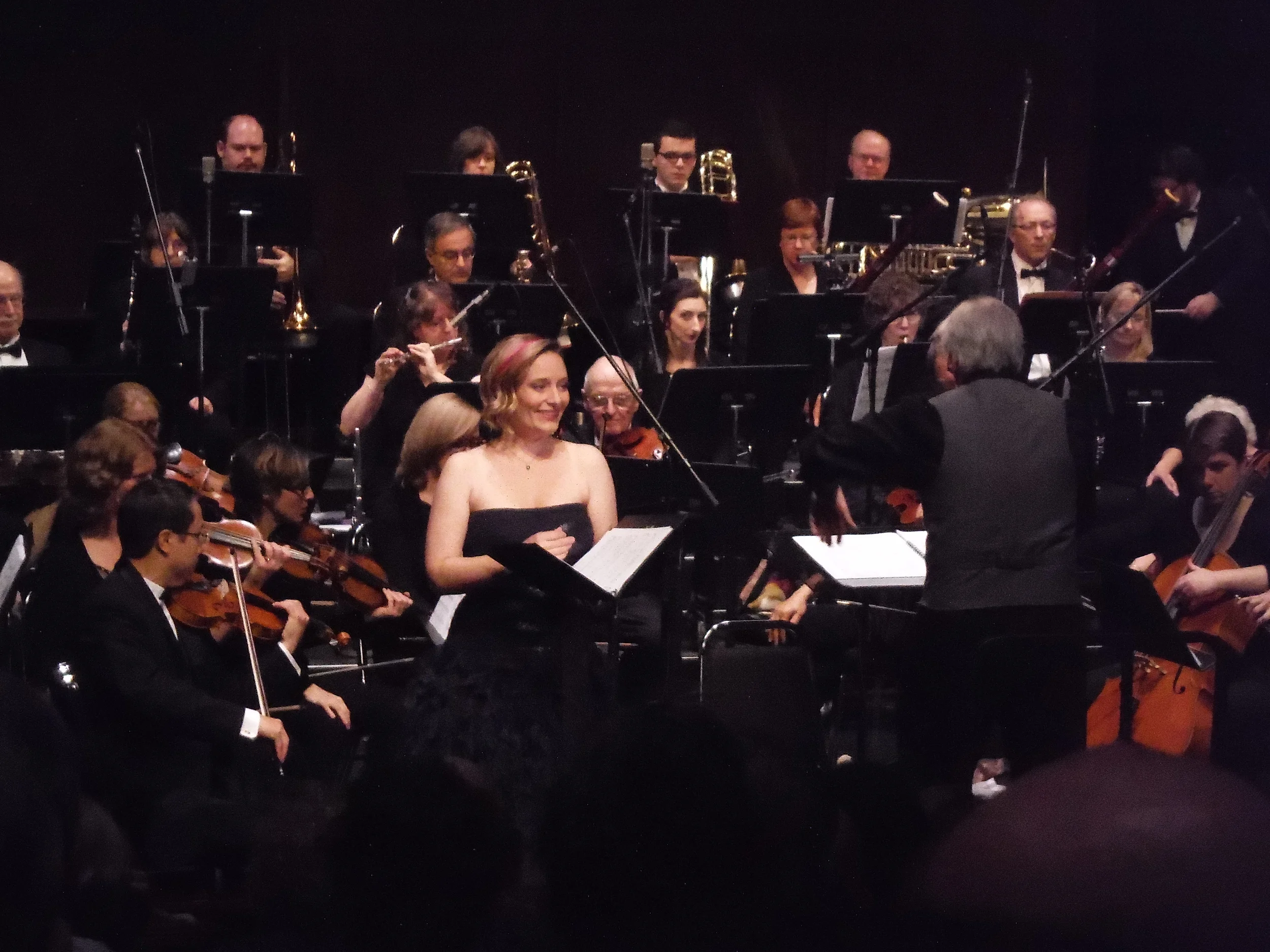  Alice Ho's&nbsp; Ocean Child -&nbsp; In concert with PEI Symphony, Mark Shapiro conducting.  Photo: Julia Herten-Greaven 