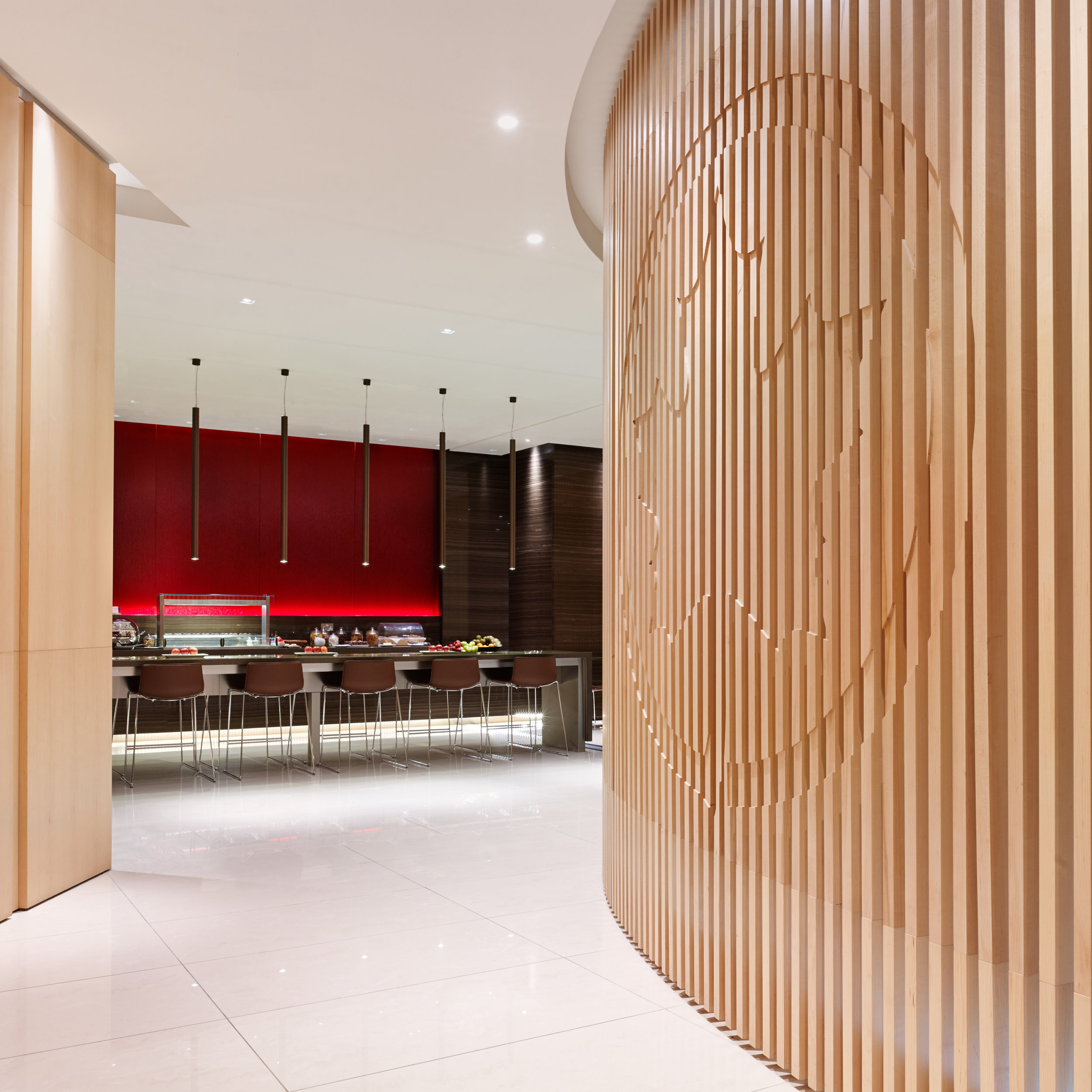 LHR_02_corridor.jpg