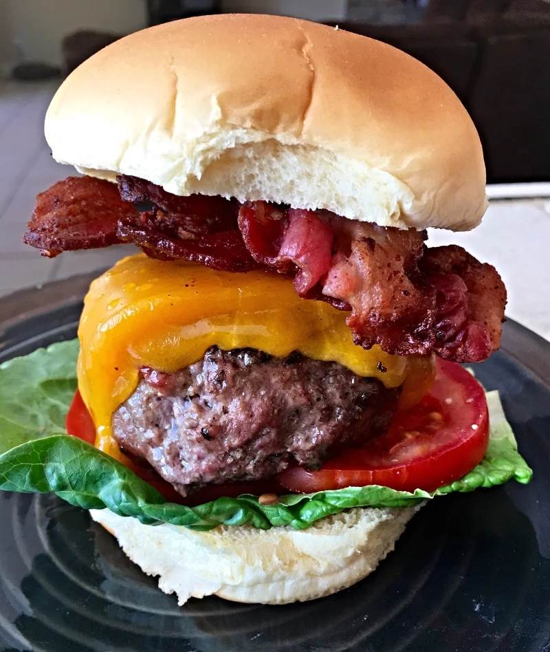 American Kobe CheeseBurger — Naturiffic Gourmet BBQ Rubs, Seasoned Salts