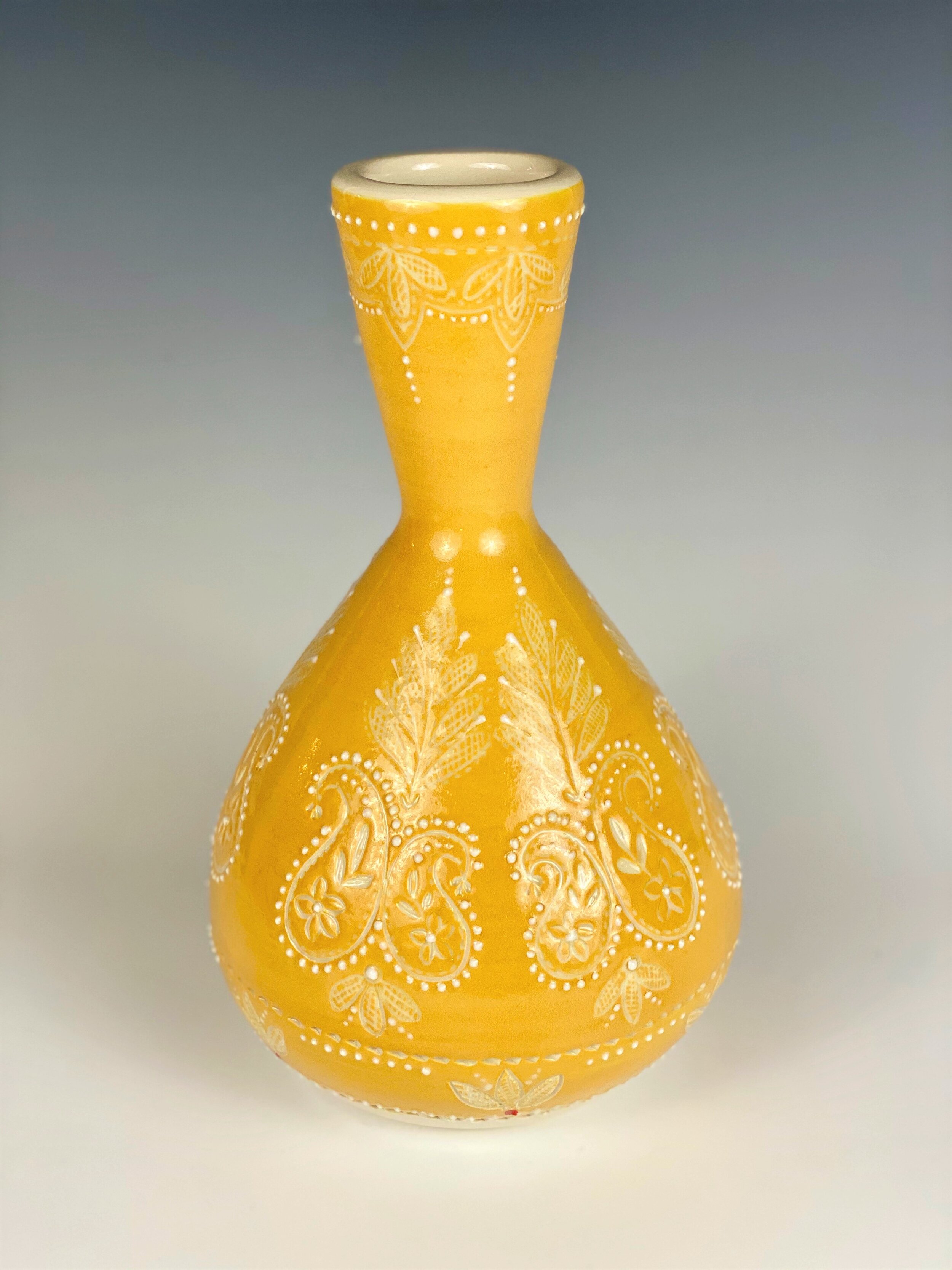 chikankari yellow vase.jpeg