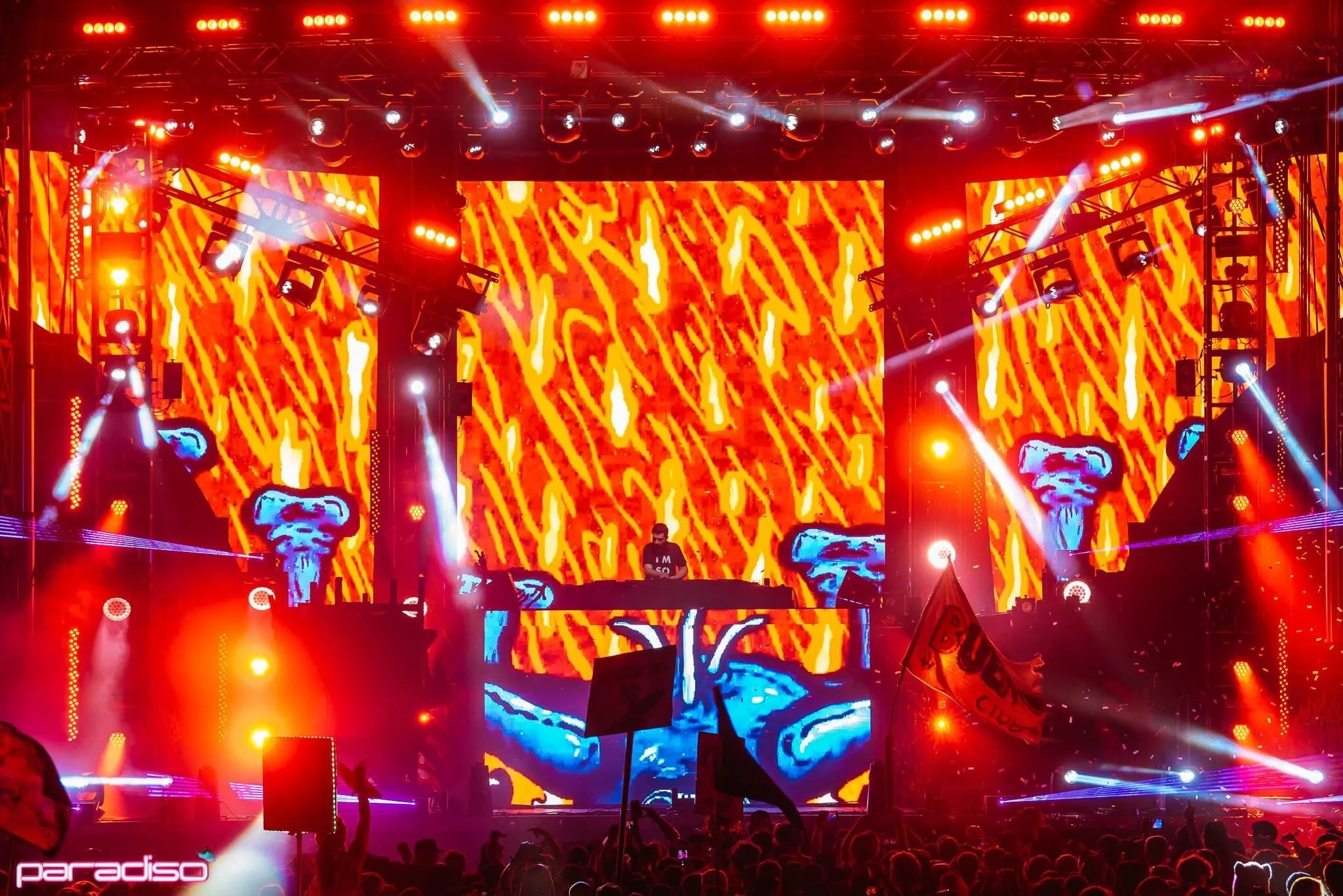  Doctor P performing at Paradiso Festival in Quincy, WA using visuals created by Darren Coon and myself. Photography by Rogier Brandts. 