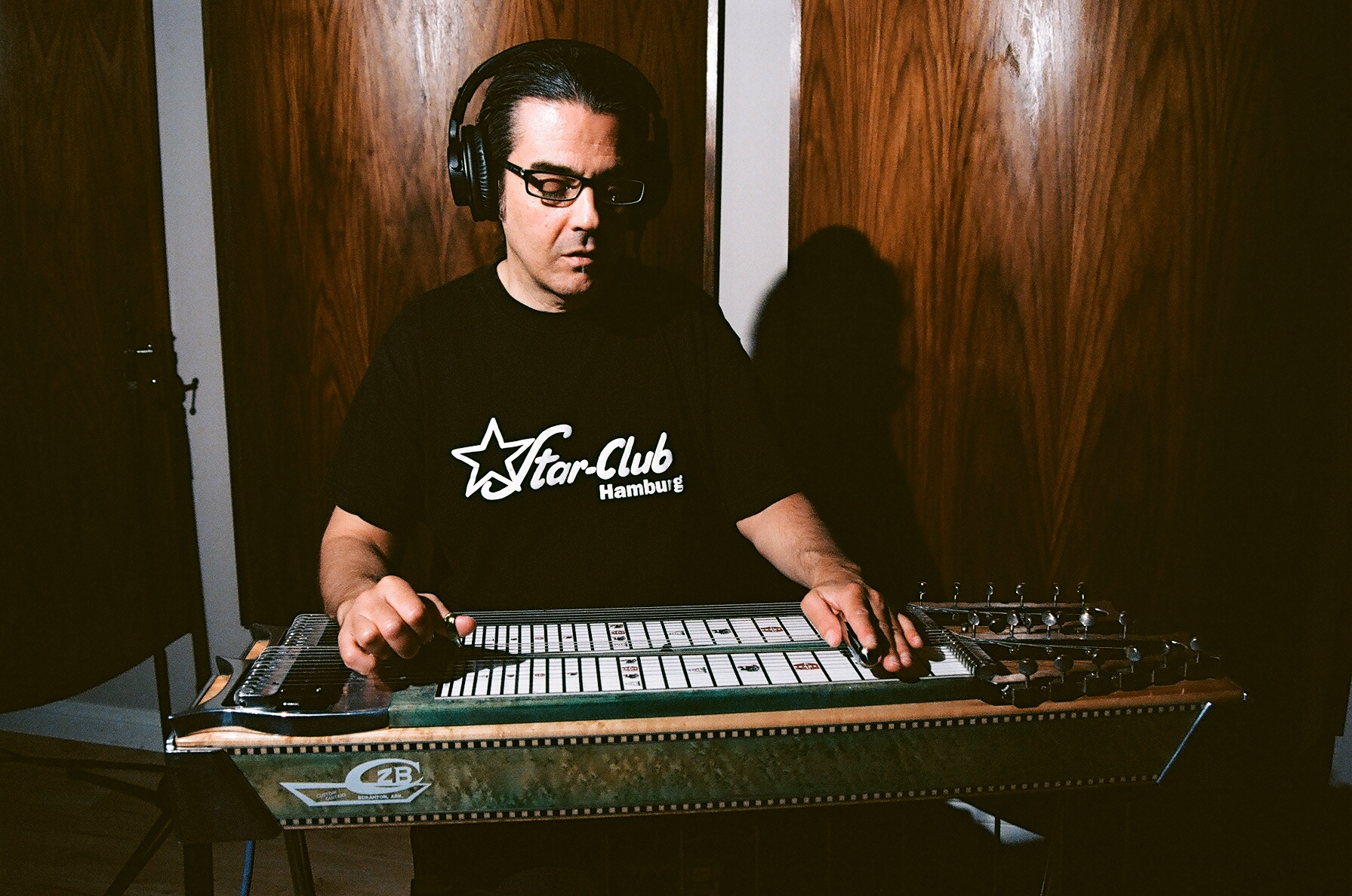 Pedal Steel Guitarist Joel Martin (Photo by Devin O'Brien)